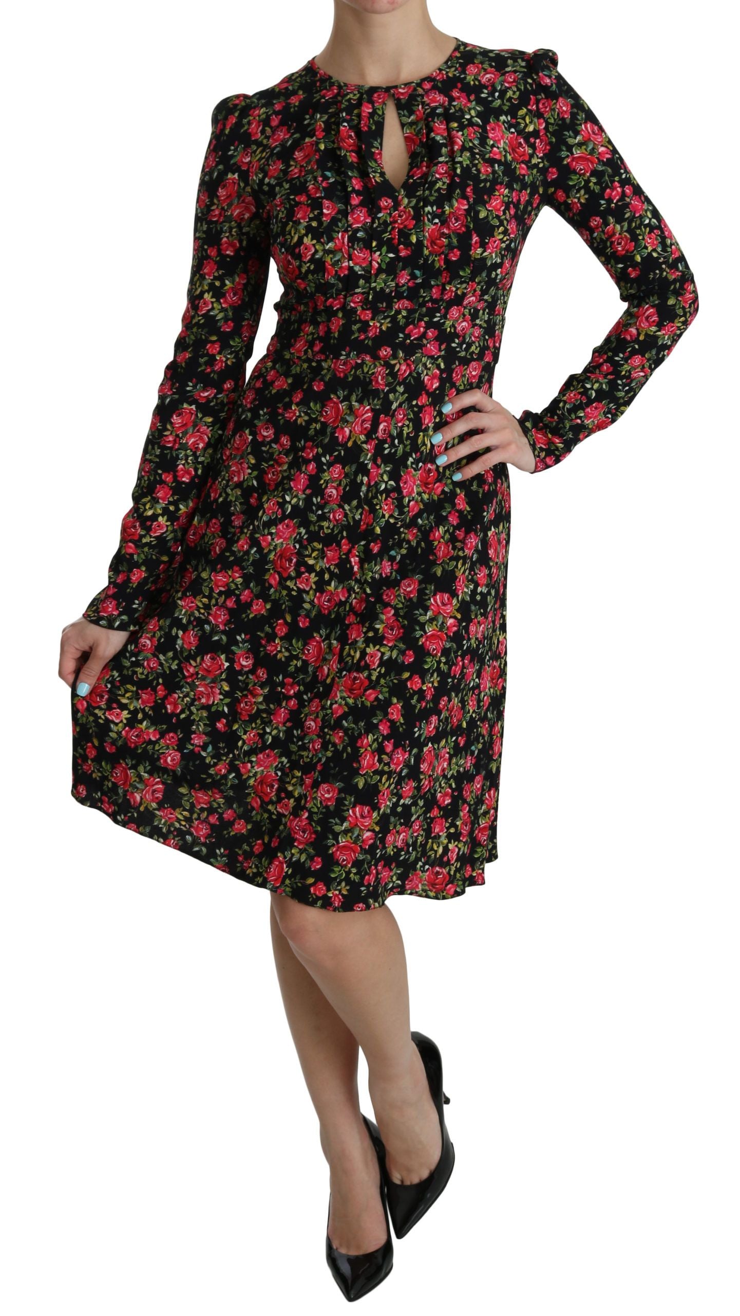 Zwarte bloemenjurk met lange mouwen tot op de knie