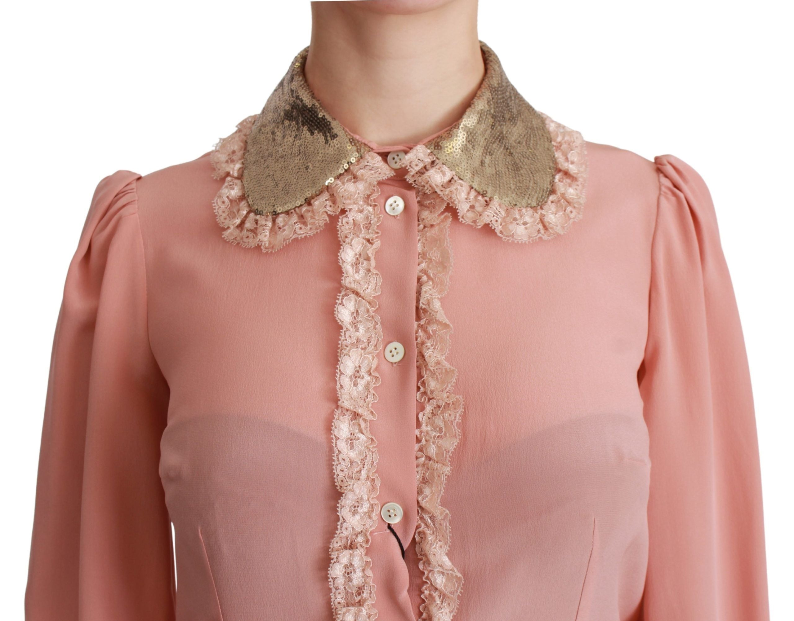 Roze zijden blouse met gouden pailletten en kant