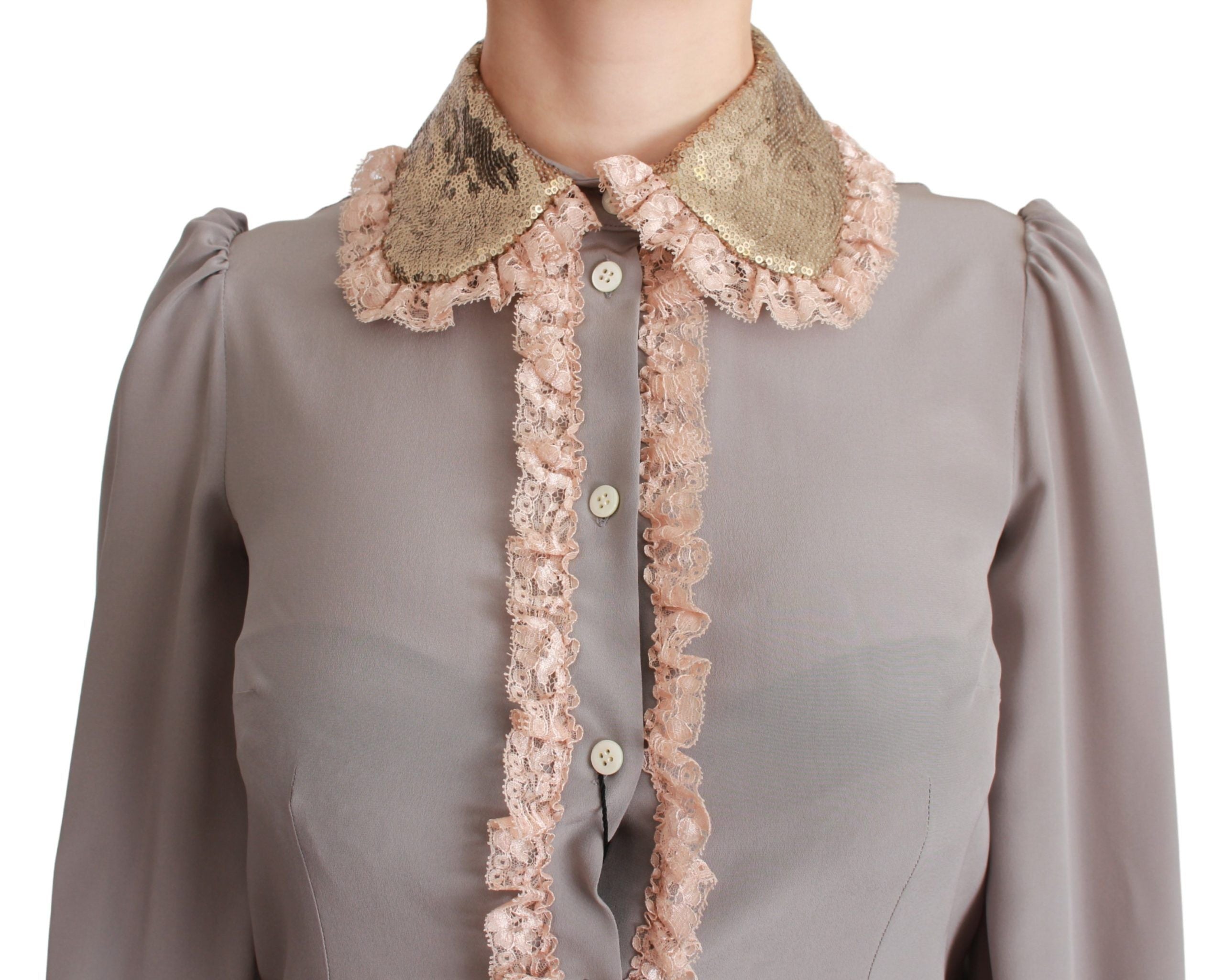 Grijze zijden blouse met gouden pailletten en kant