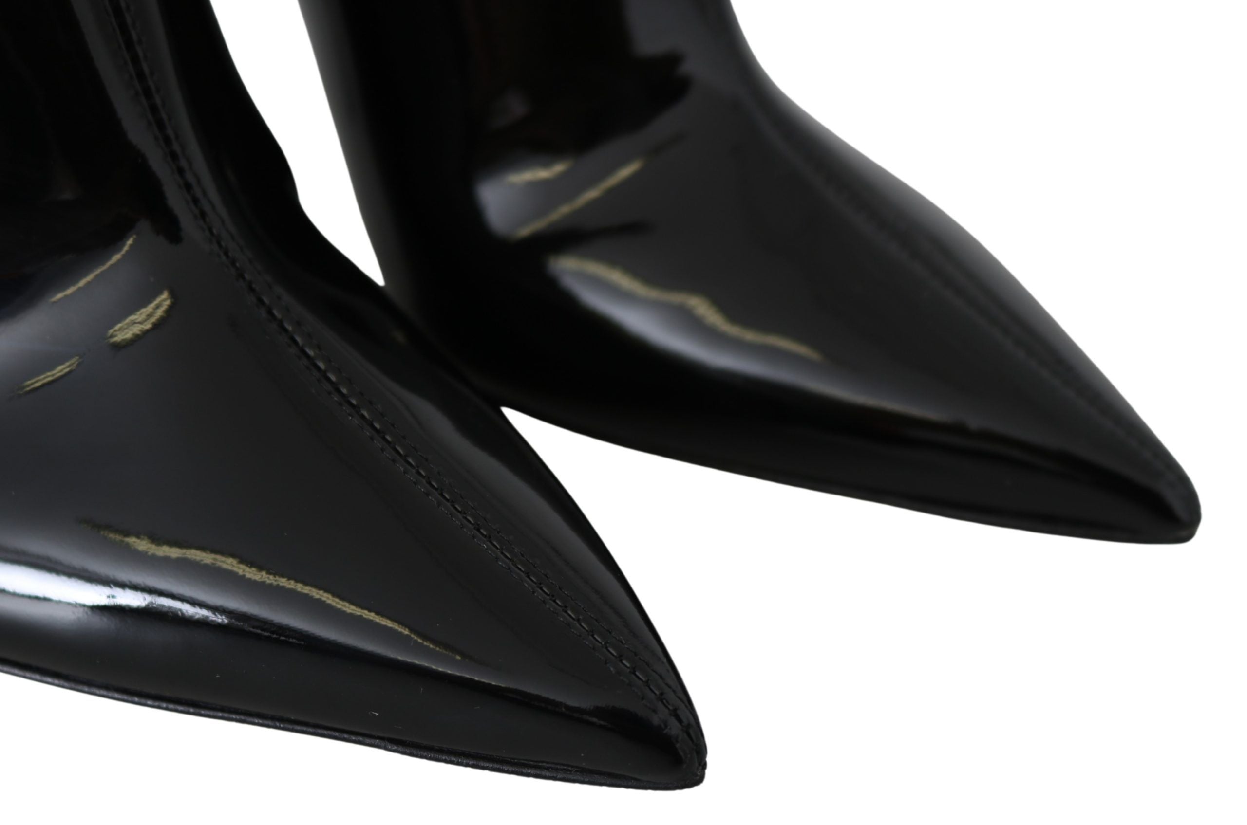 Elegante zwarte lakleren laarzen met hak
