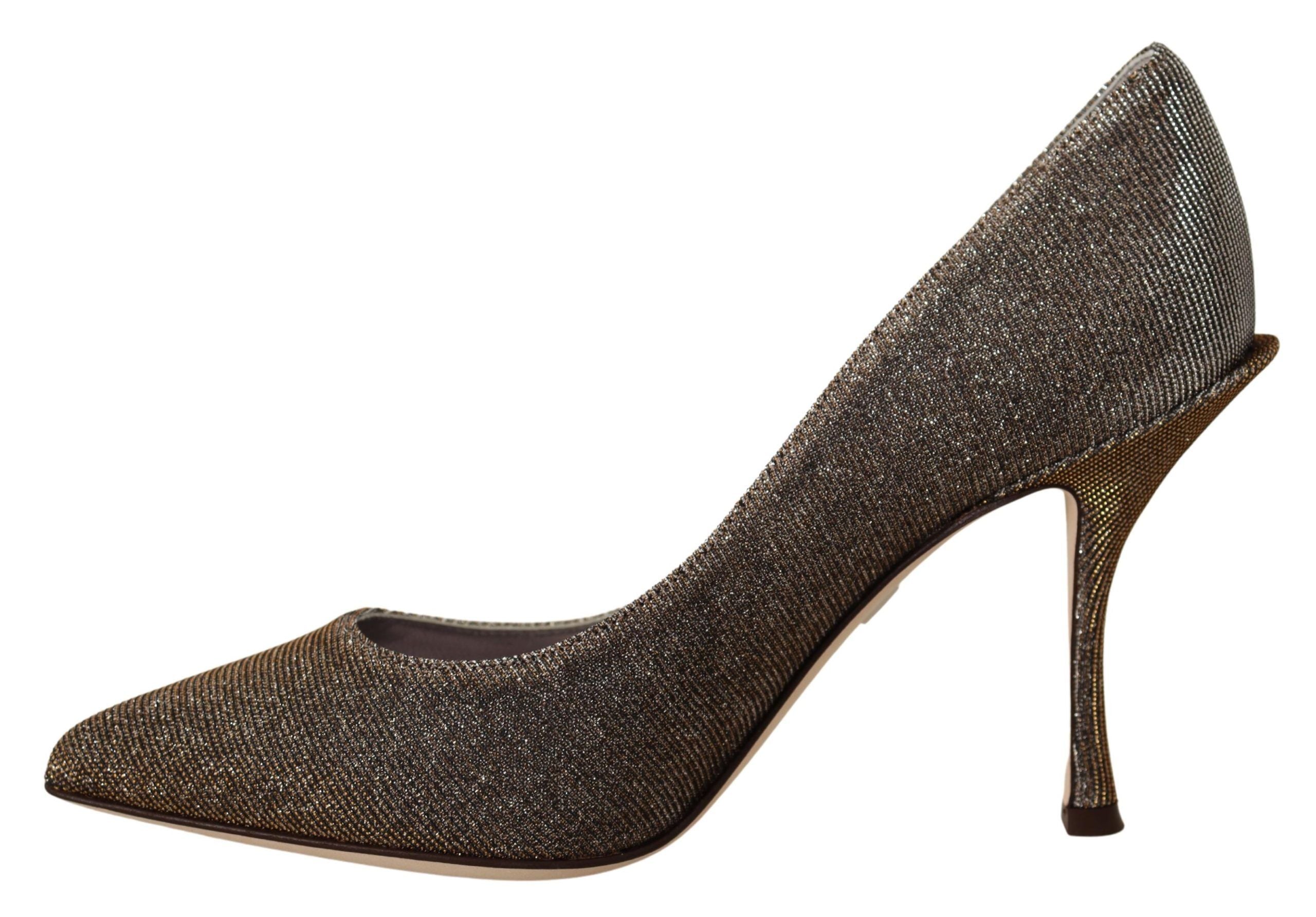 Goudkleurige stoffen hakken pumps schoenen
