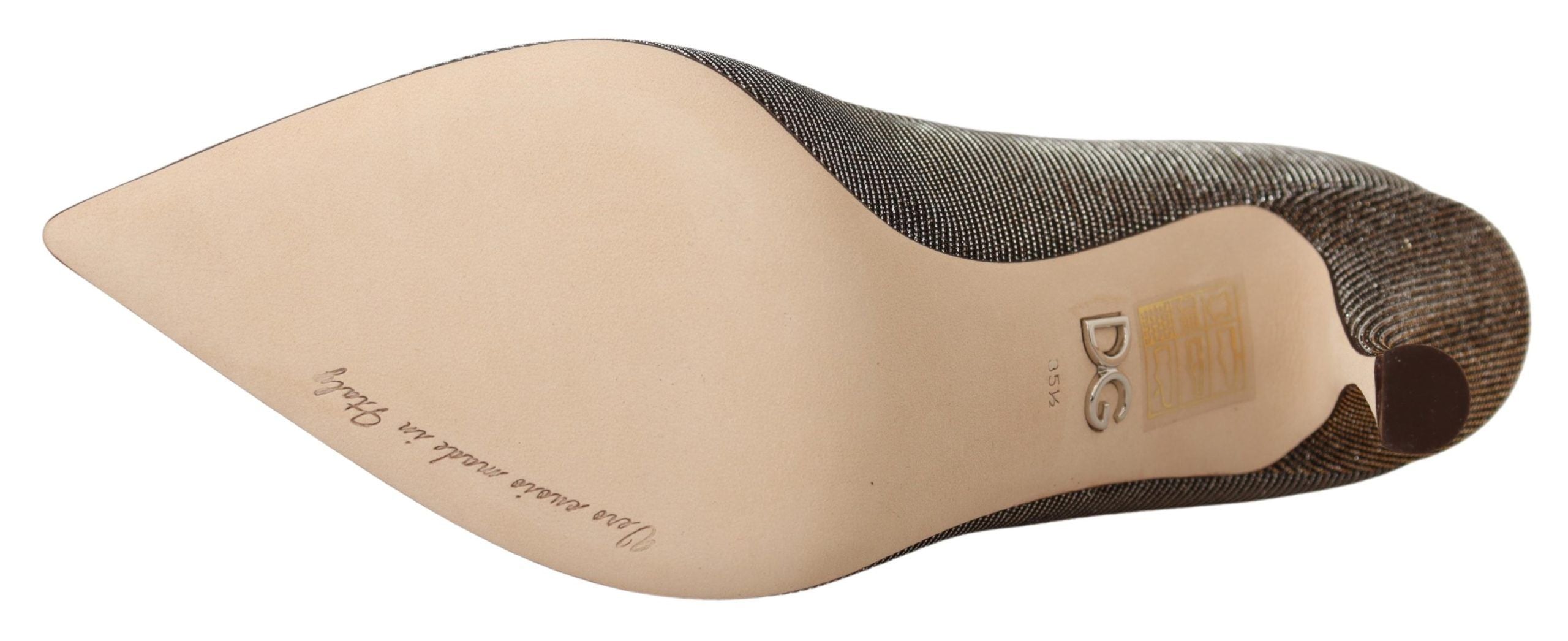 Goudkleurige stoffen hakken pumps schoenen
