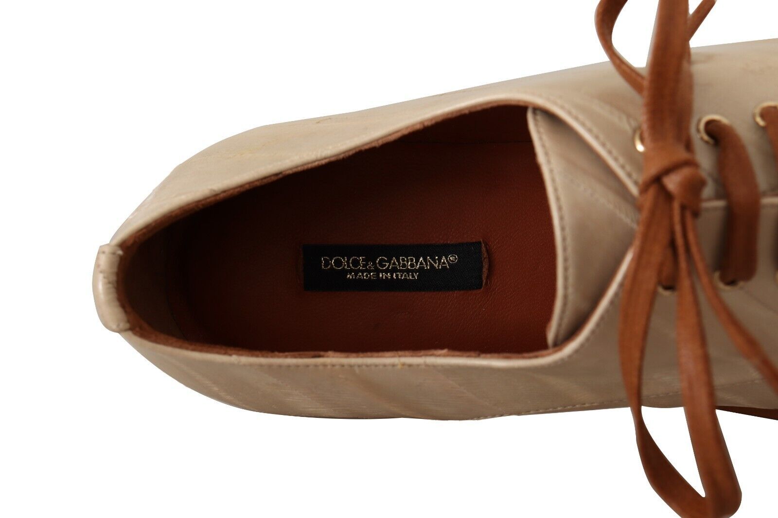 Witte leren veterschoenen met platte hak