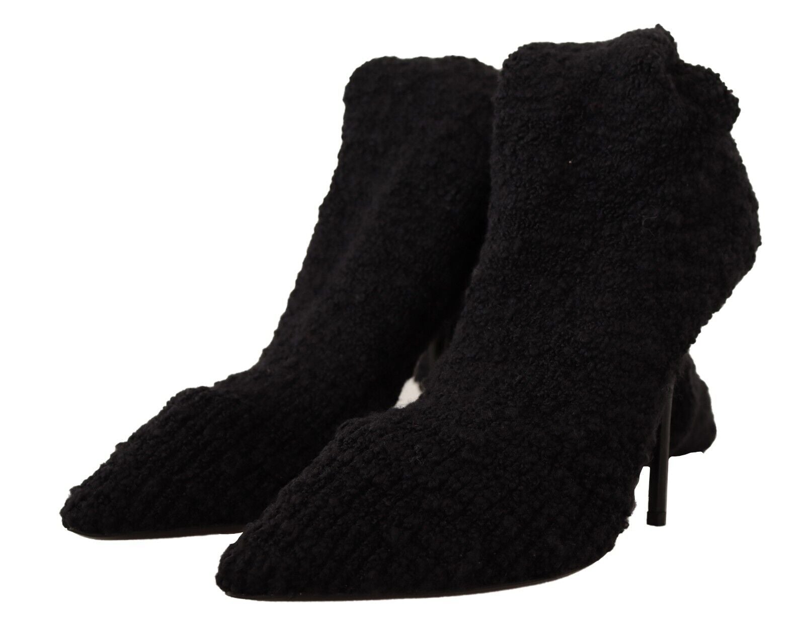 Zwarte stretchsokken, kniehoge laarsjes, schoenen