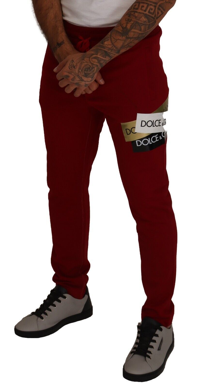 Rode katoenen joggingbroek met logopatch
