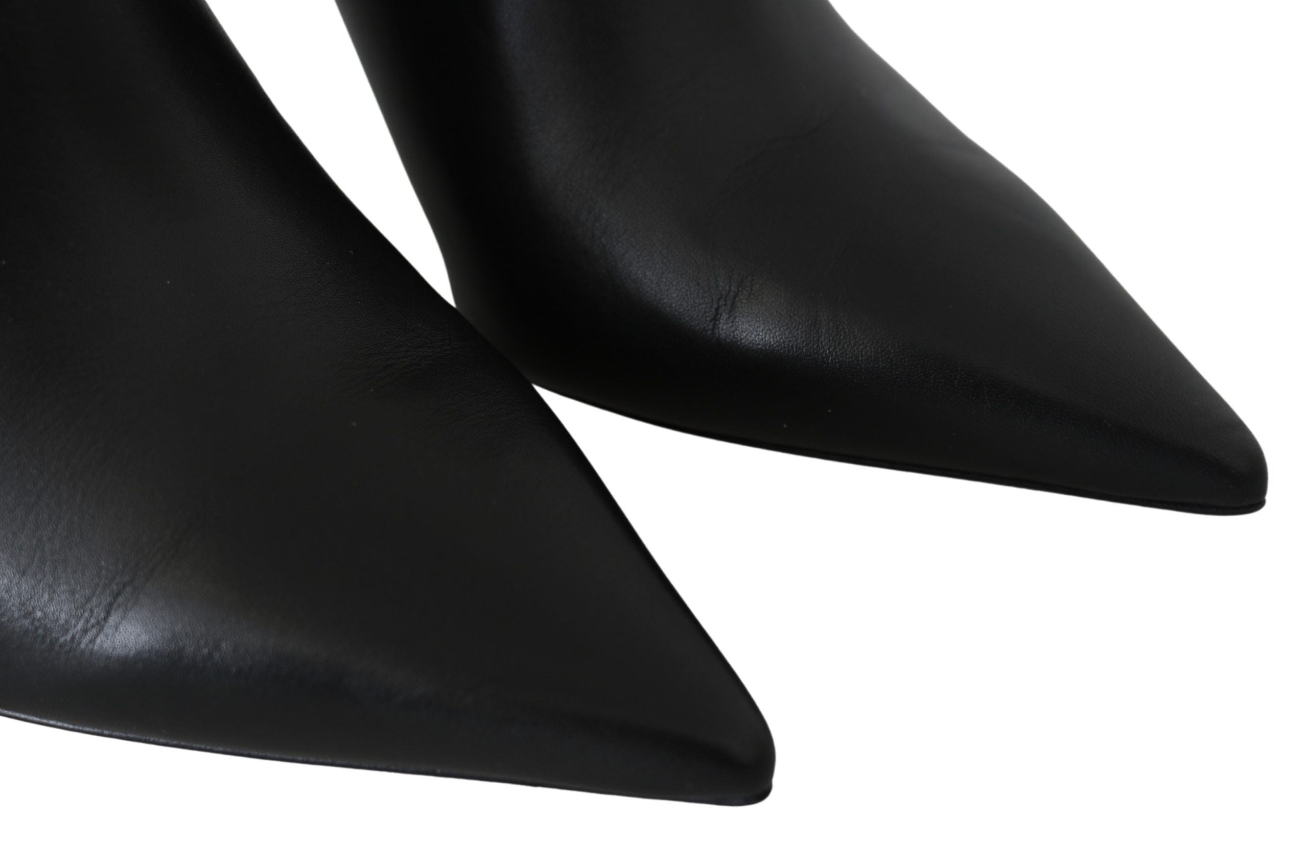 Elegante zwarte gouden leren pumps