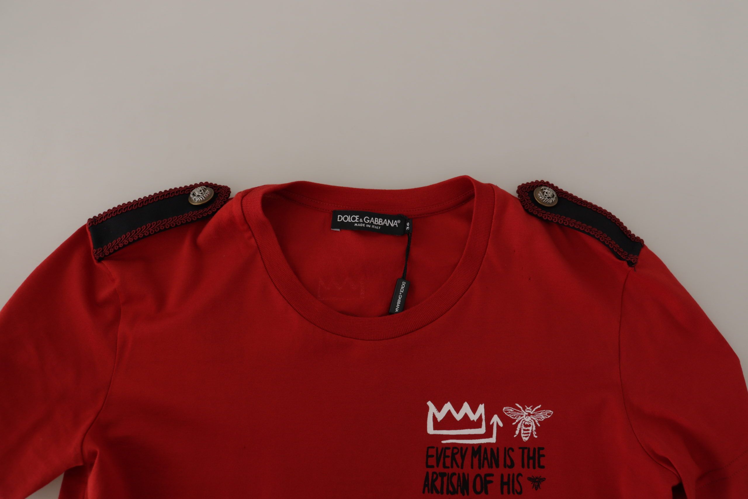 Rood Amor Vincit Omnia T-shirt met ronde hals