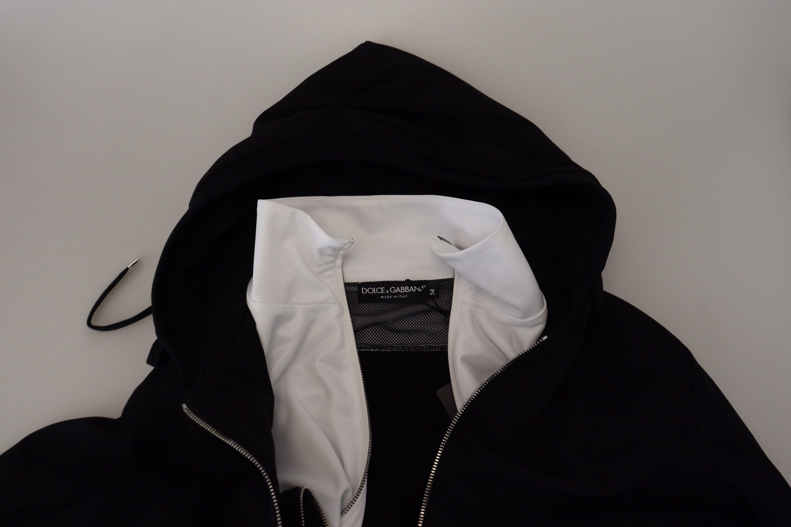 Zwarte polyester capuchonjas met volledige ritssluiting
