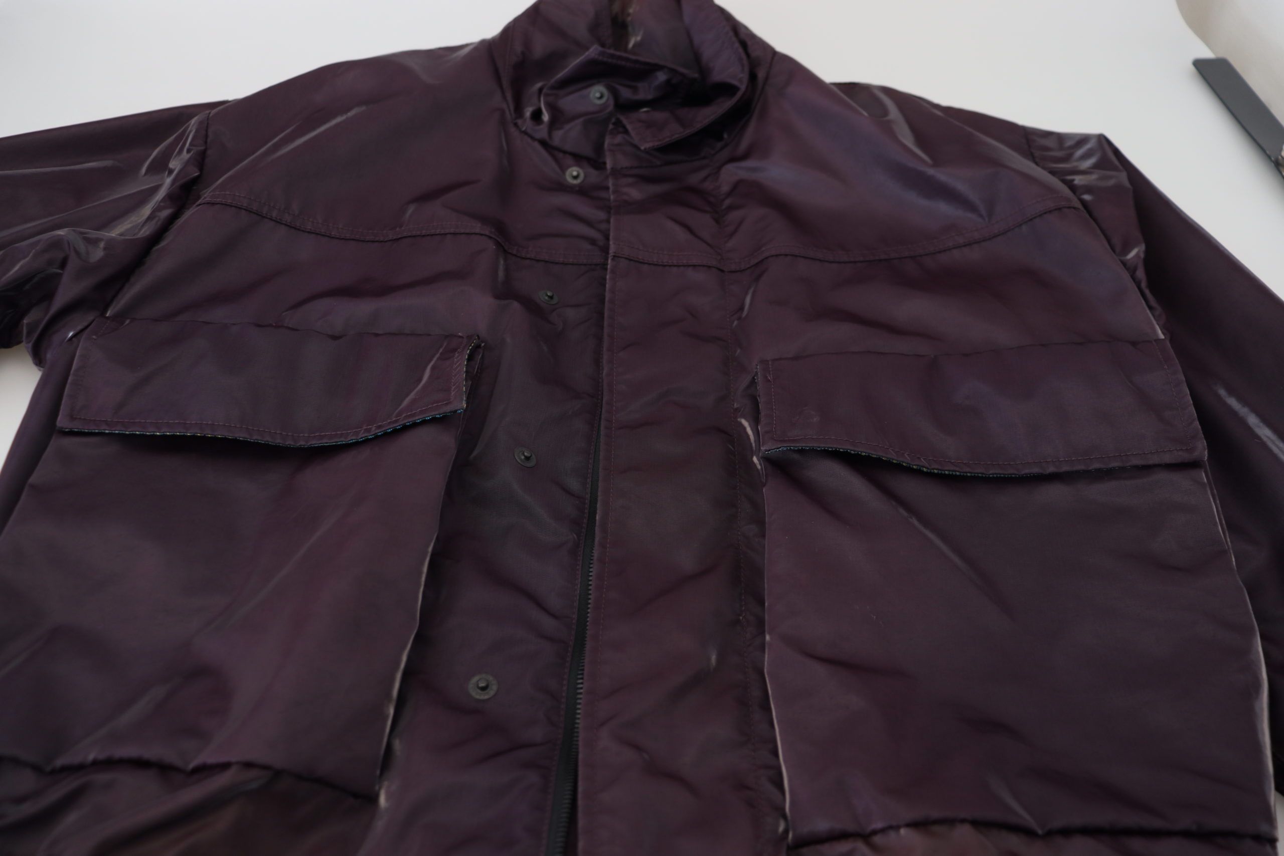 Paarse nylon bikerjas met kraag