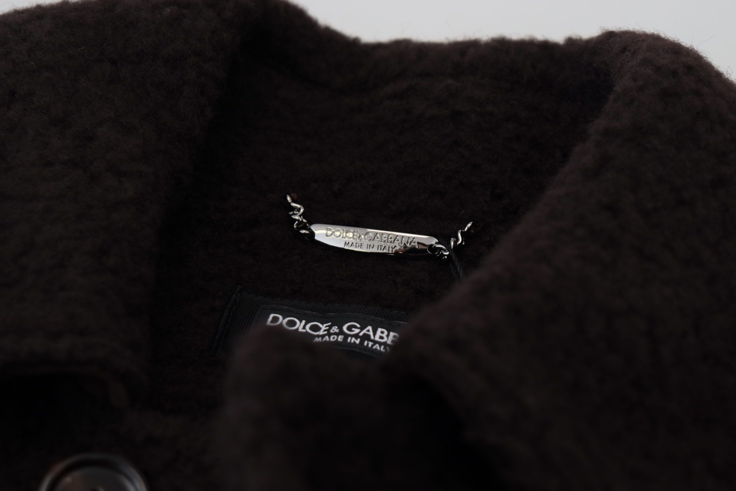 Zwarte alpaca trenchcoat met knopen