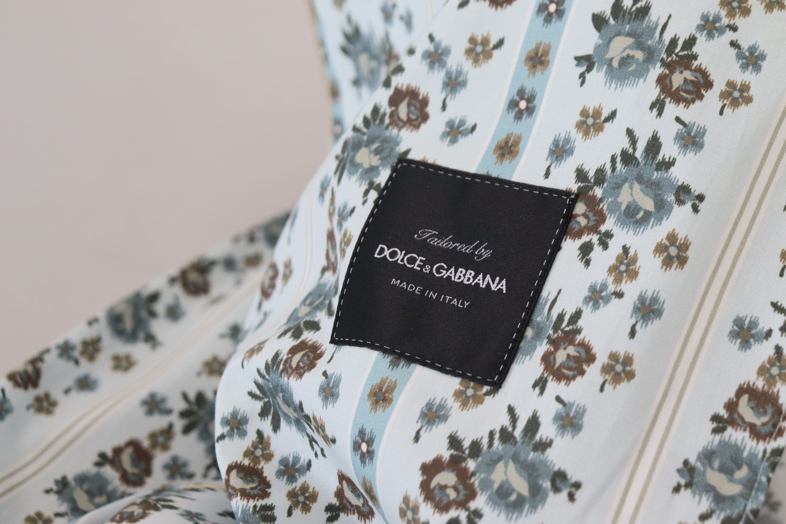 Blauwe katoenen jas met bloemenprint