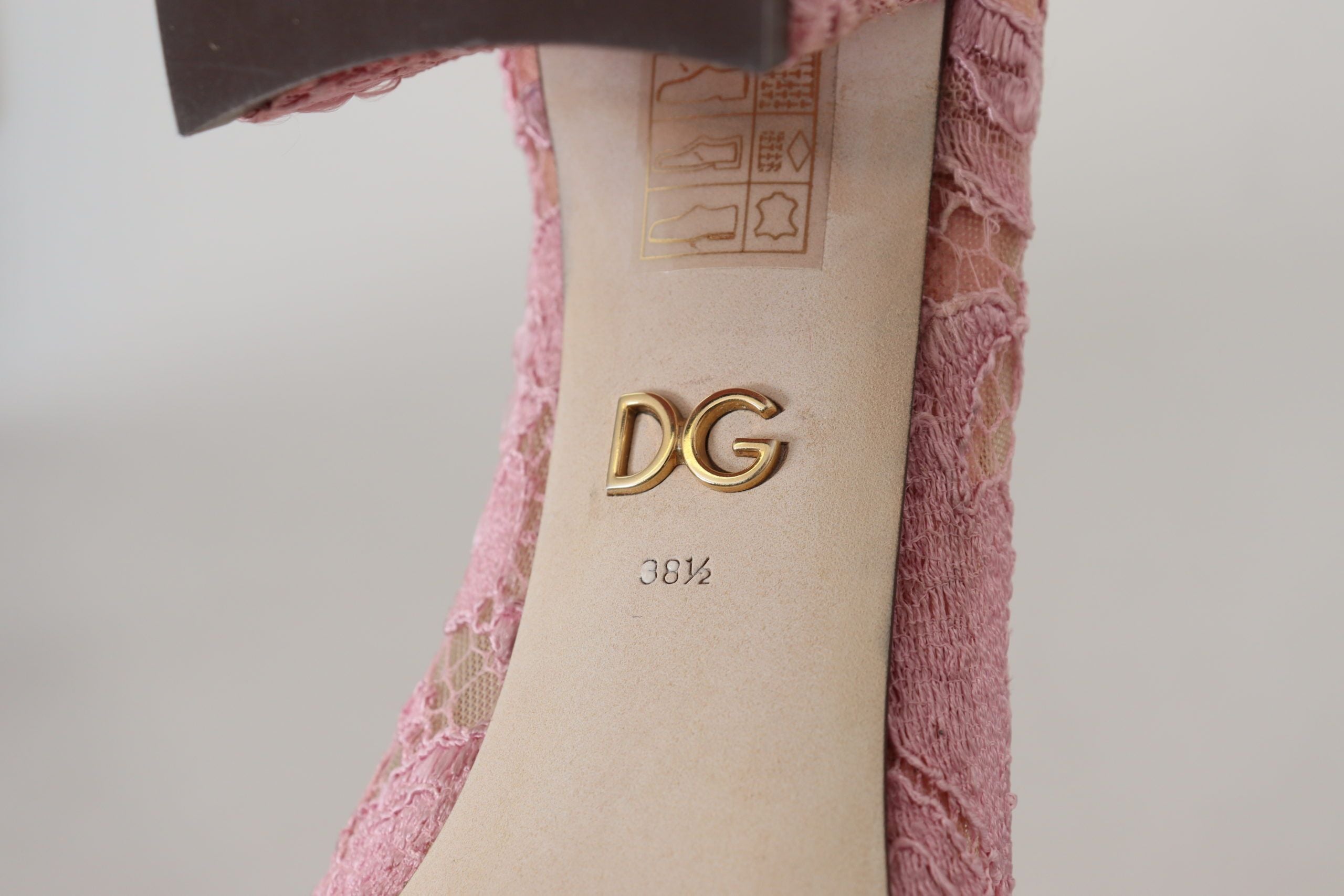 Roze Taormina Lace Crystal Pumps Pastel Schoenen