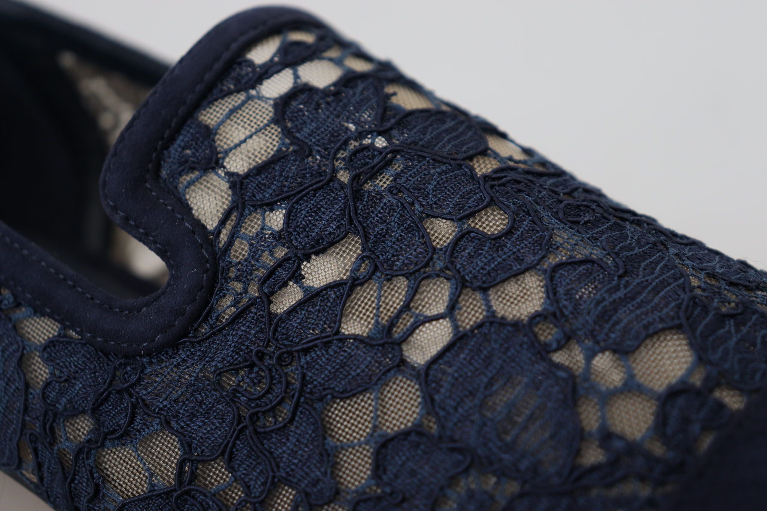 Blauwe bloemenkanten instappers loafers platte schoenen