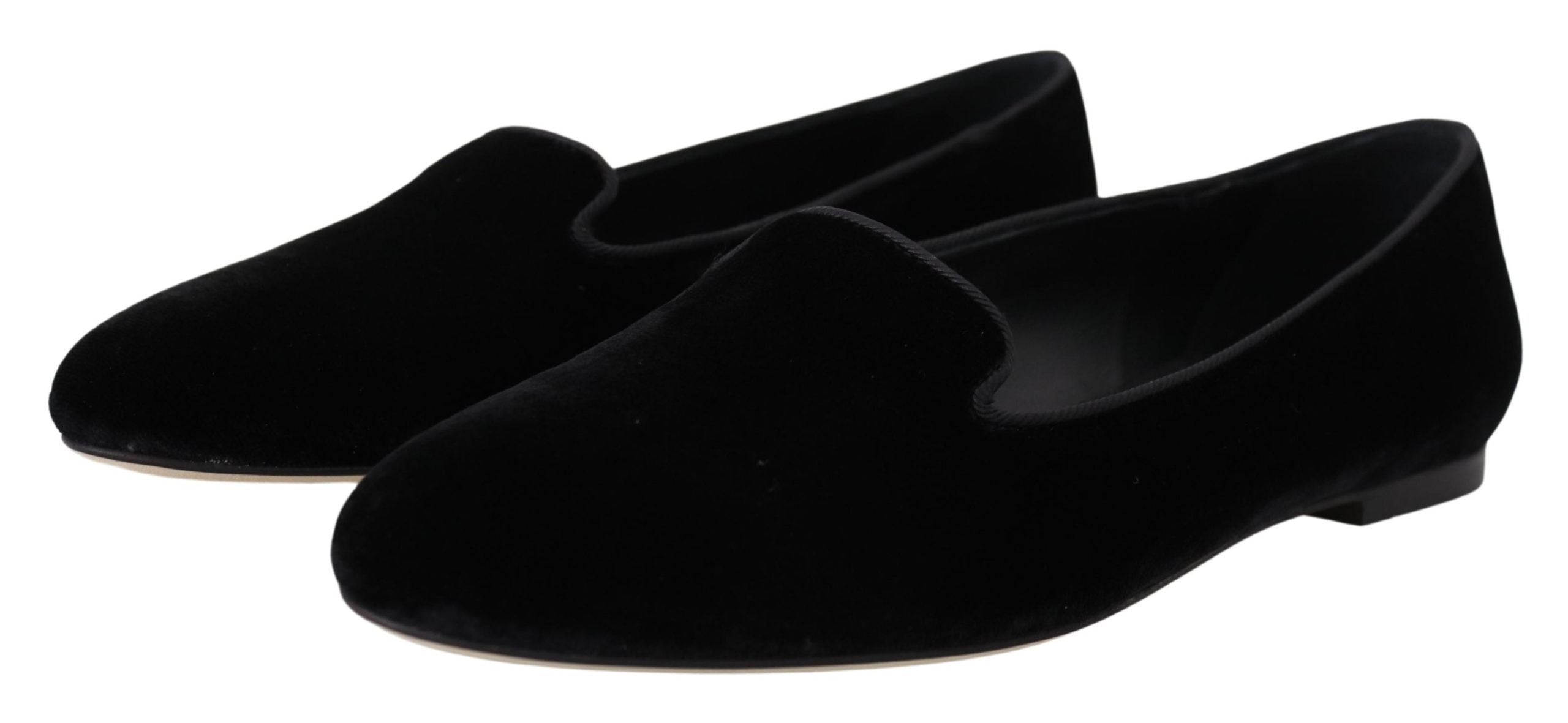 Zwarte fluwelen instappers, loafers en platte schoenen