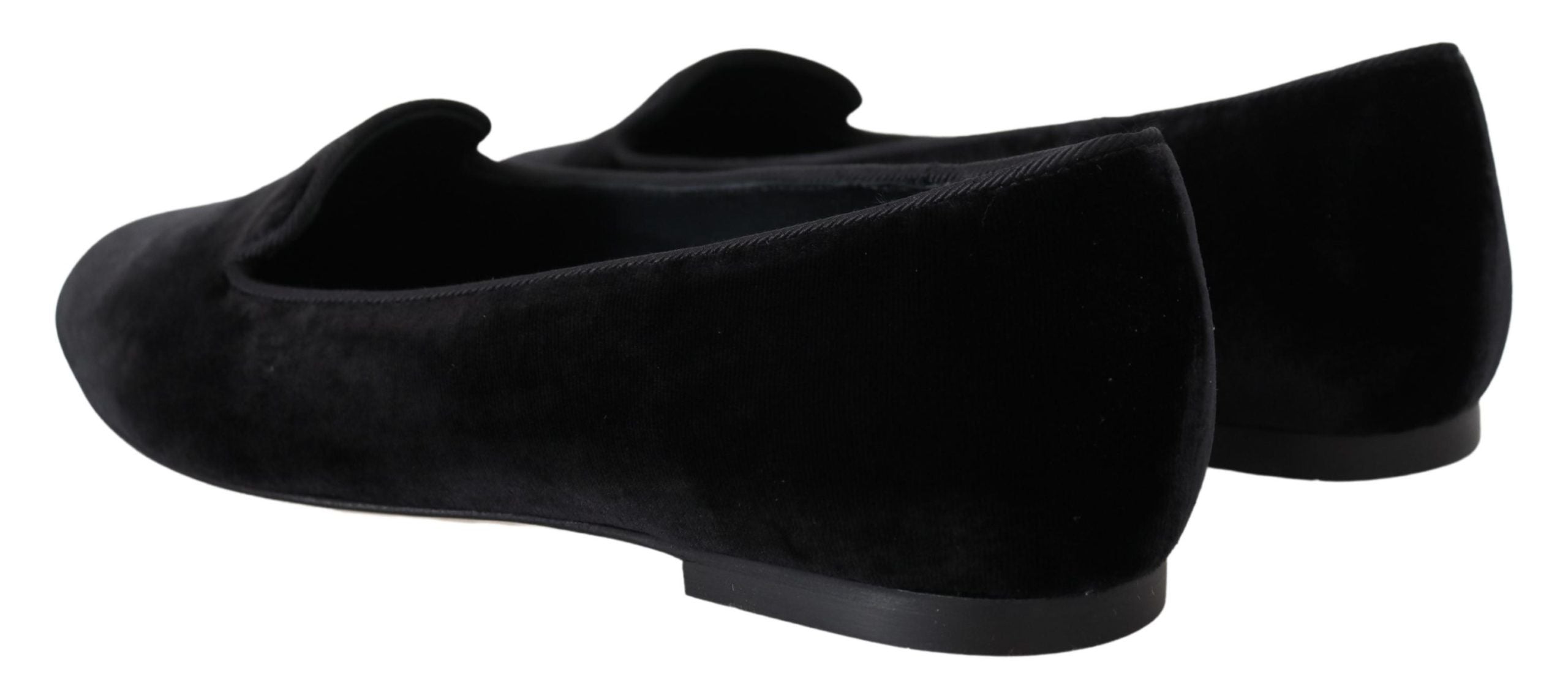 Zwarte fluwelen instappers, loafers en platte schoenen