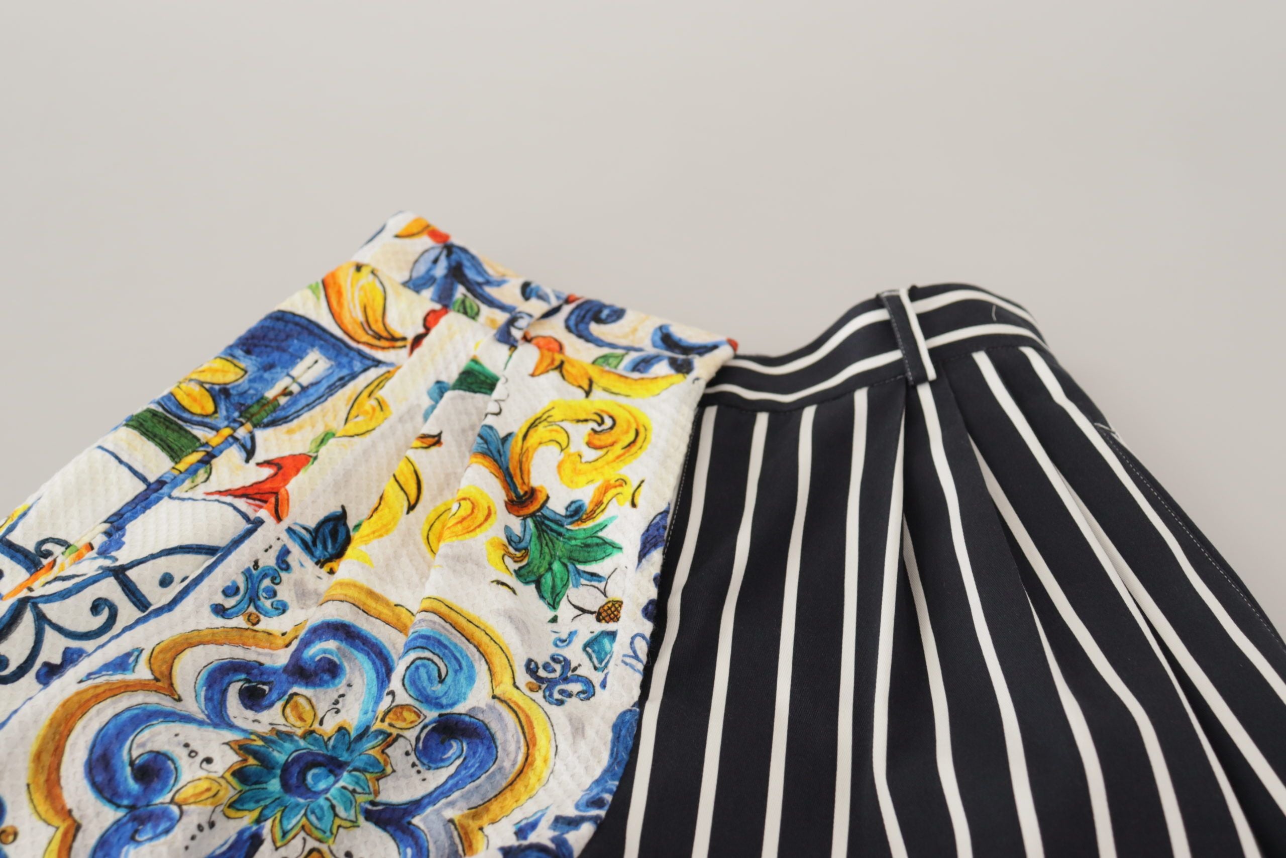 Majolica-bermudashorts met veelkleurige strepen