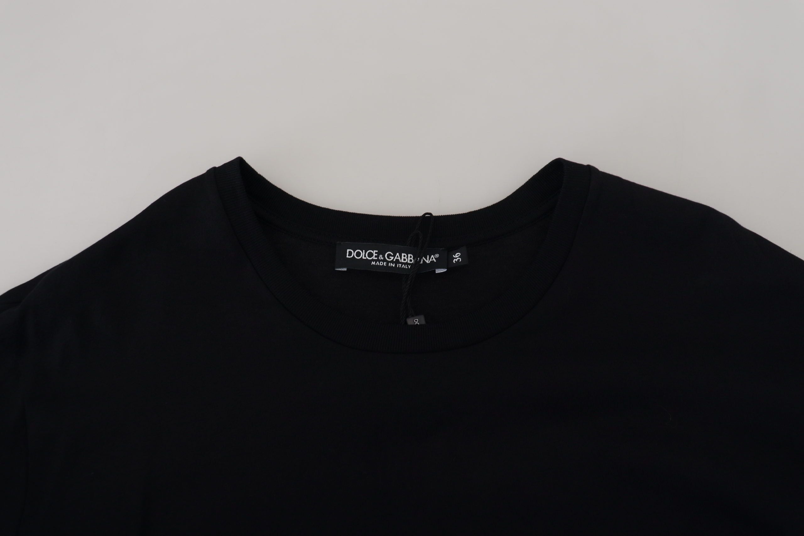 Zwarte T-shirtblouse met kwastjes van katoen