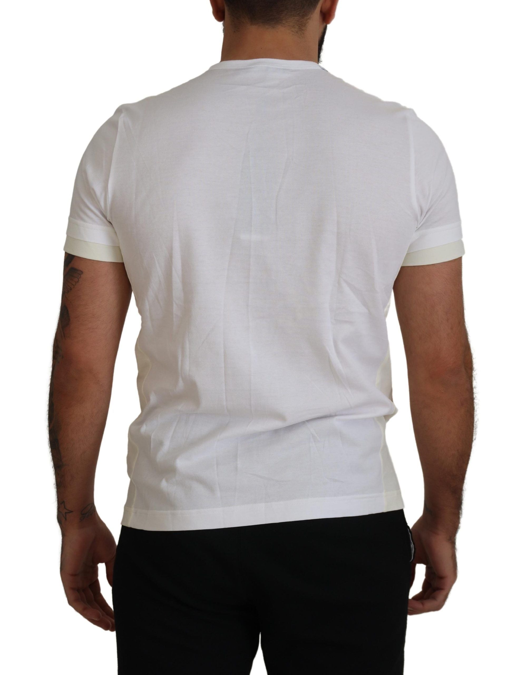 Wit T-shirt met klepzak en korte mouwen