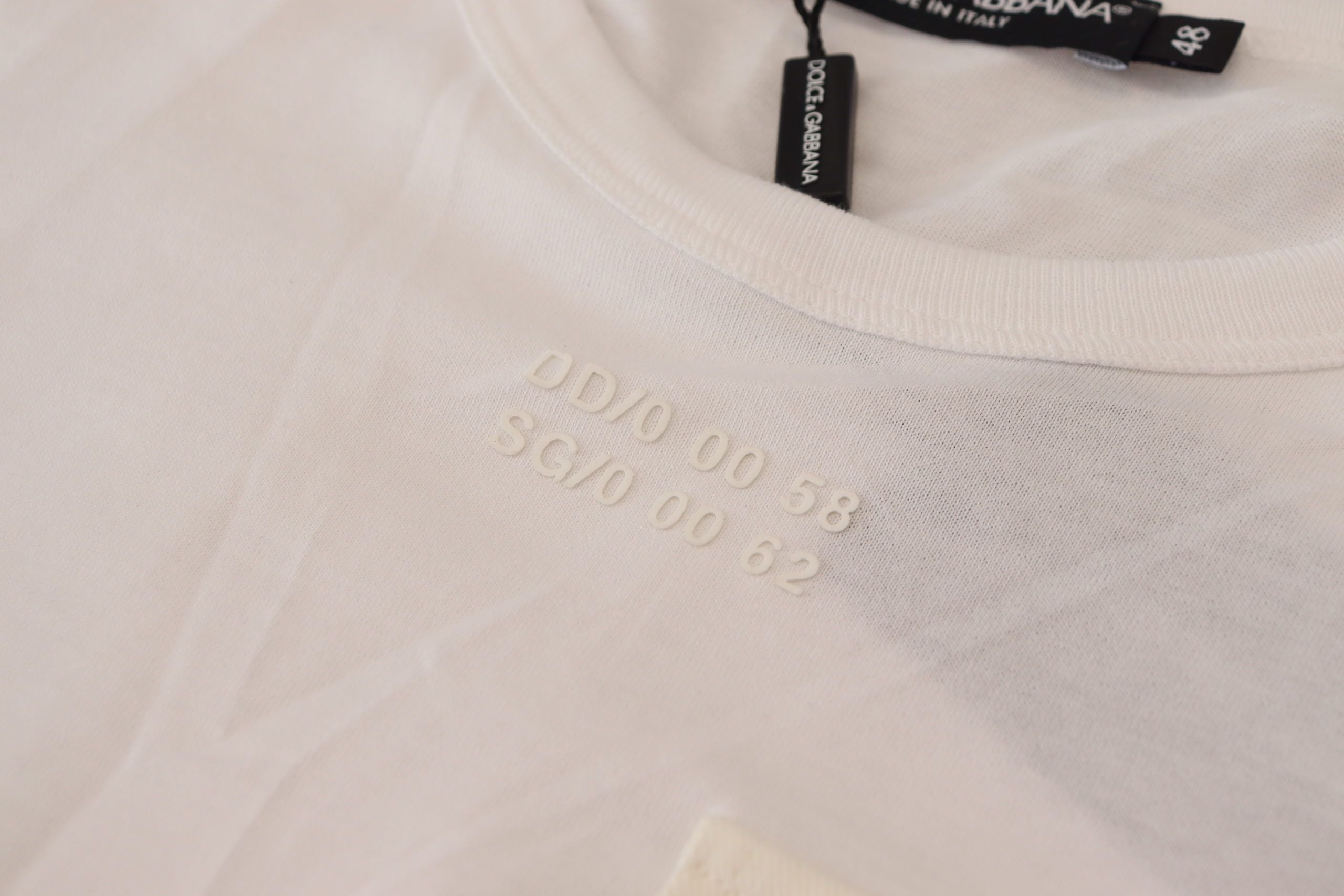 Wit T-shirt met klepzak en korte mouwen
