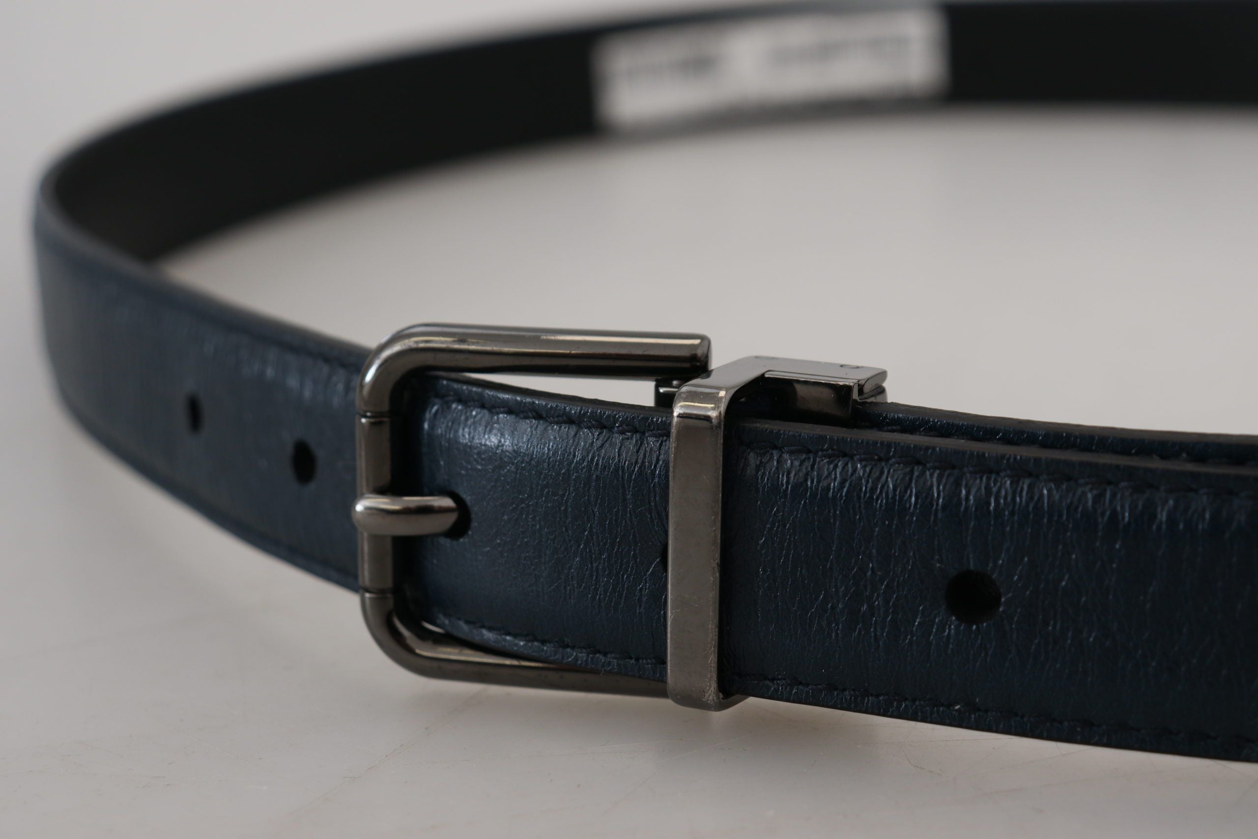 Blauwe leren vintage riem met zilveren metalen gesp