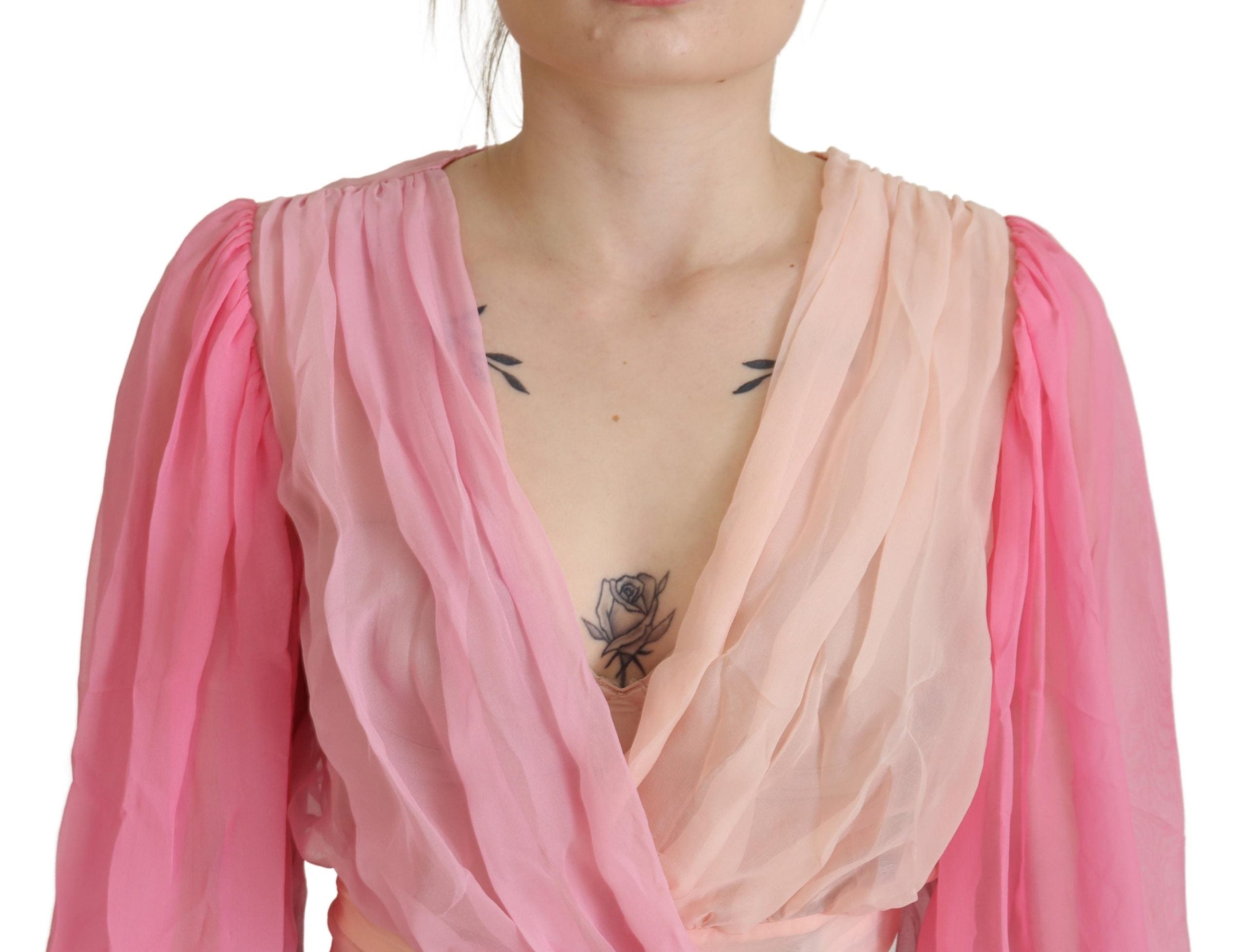 Roze zijden wikkelblouse met lange mouwen