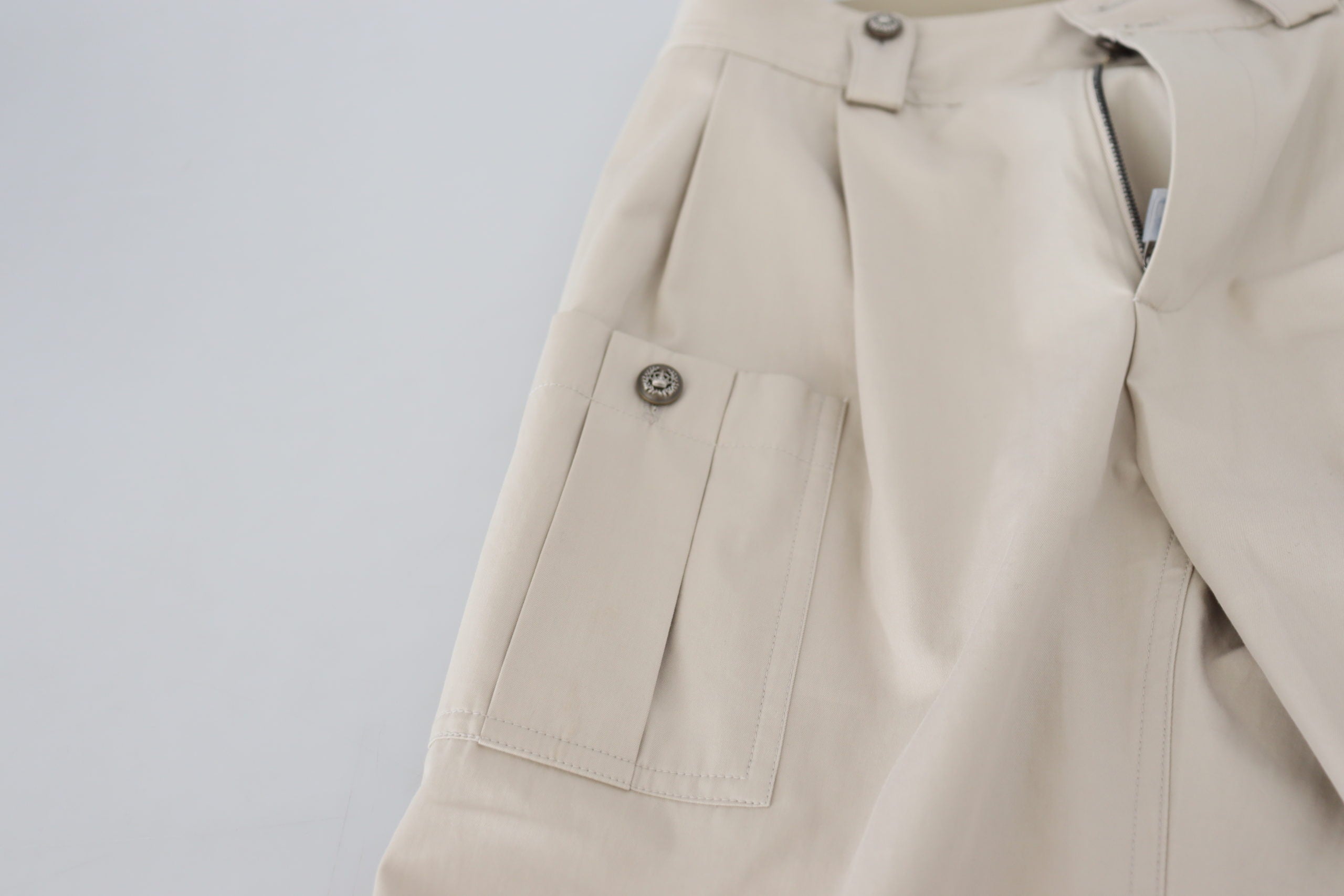 Beige damesbroek met hoge taille