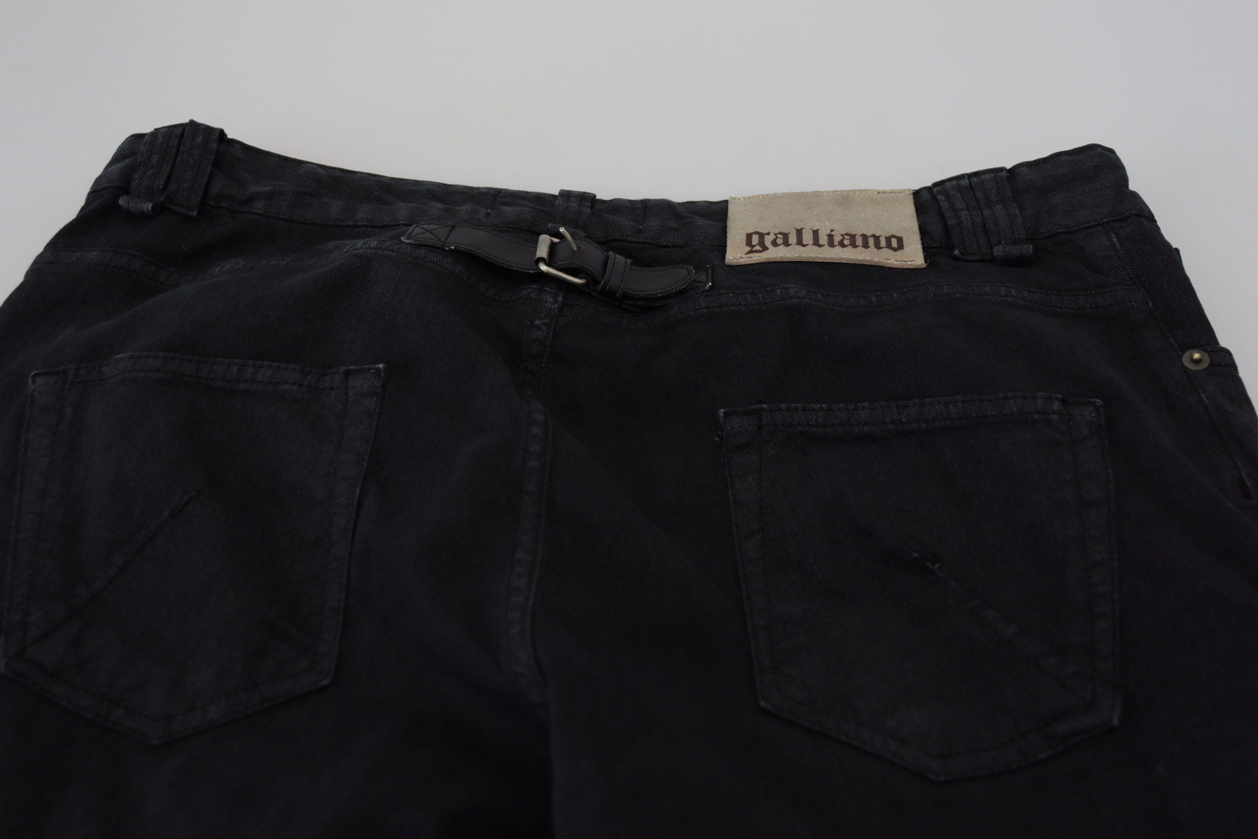 Zwarte katoenen casual denim jeans met gesp aan de achterkant