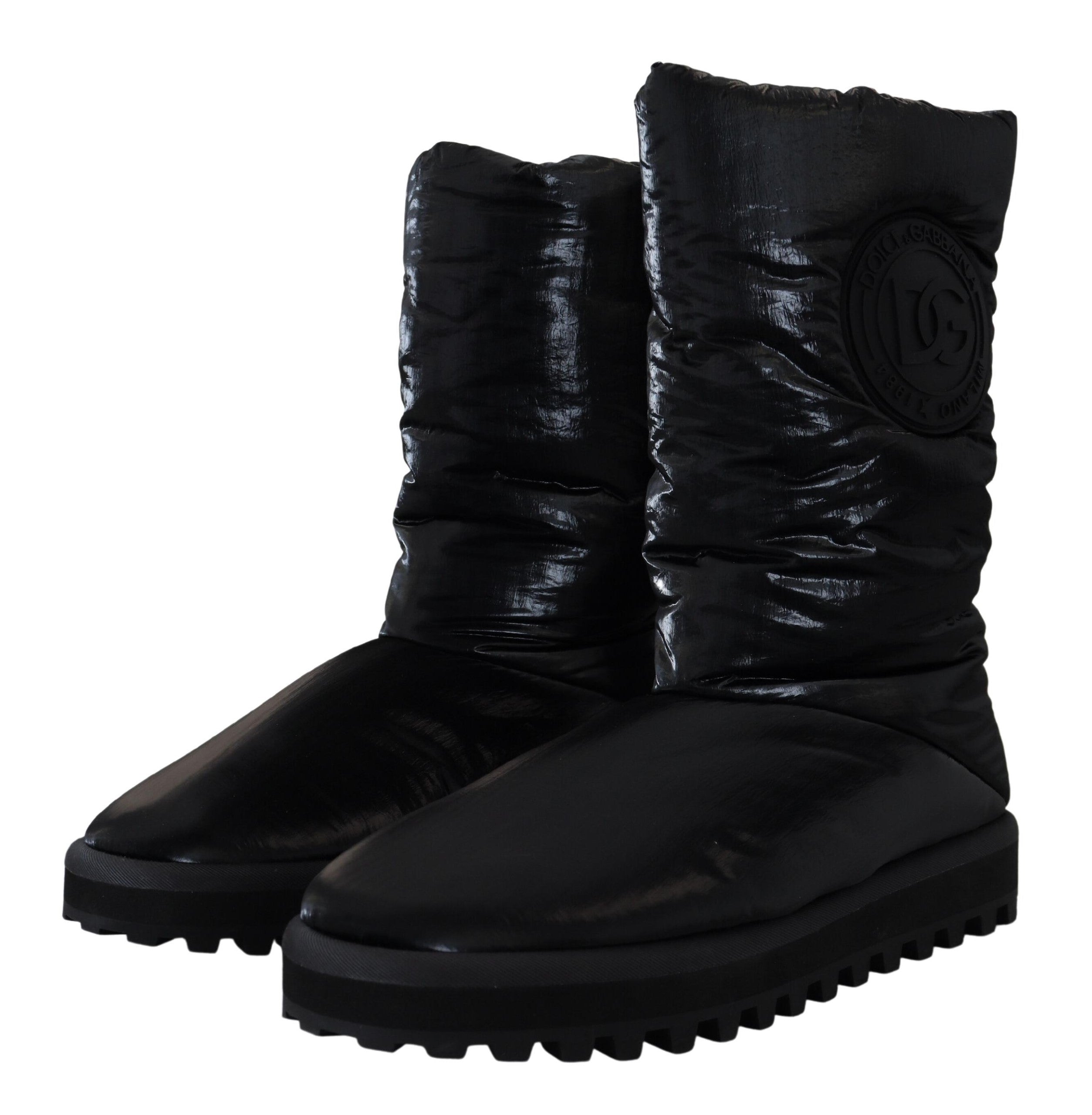 Zwarte laarzen met gewatteerde halfhoge winterschoenen
