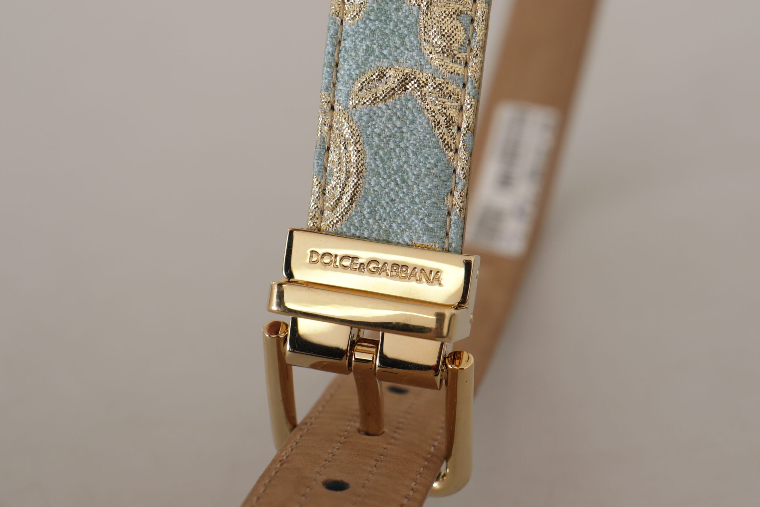 Blauwe leren jacquard reliëf riem met gouden metalen gesp