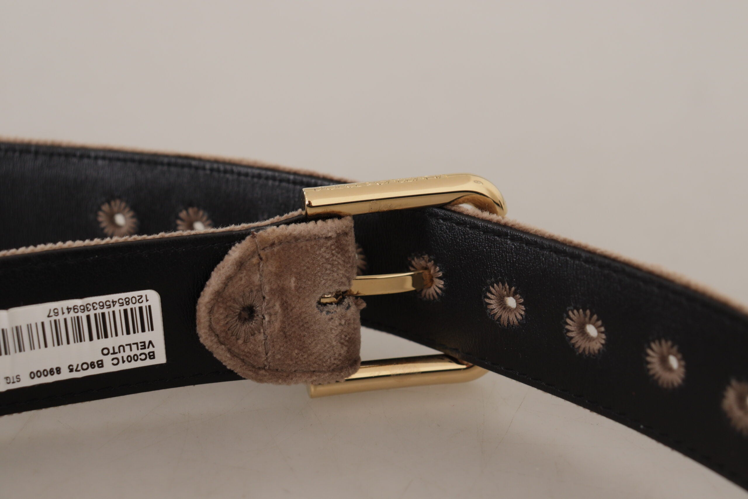 Lichtbruine fluwelen riem met gouden logo en metalen gesp