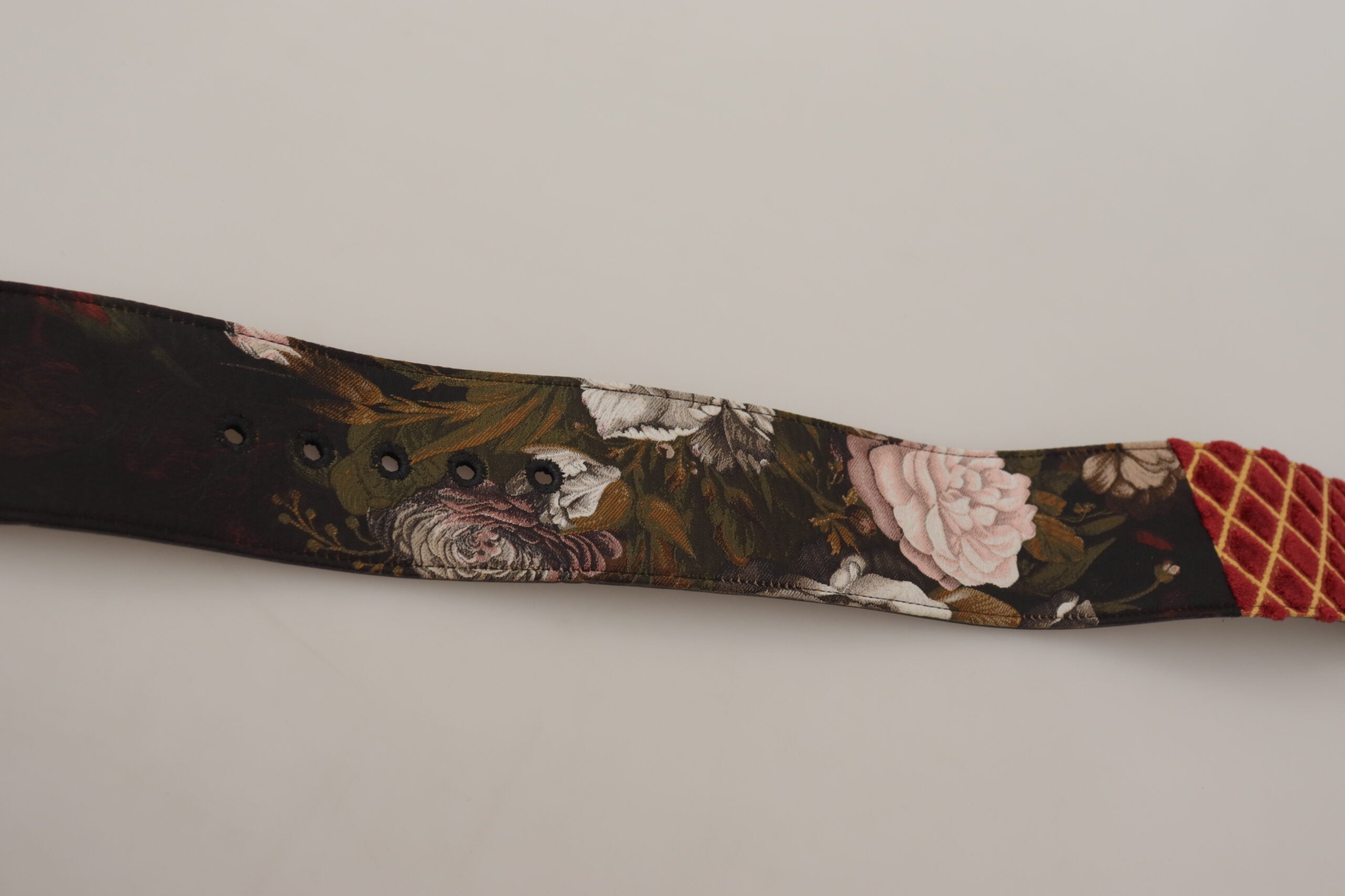 Veelkleurige brede leren riem met bloemenprint en gouden metalen gesp