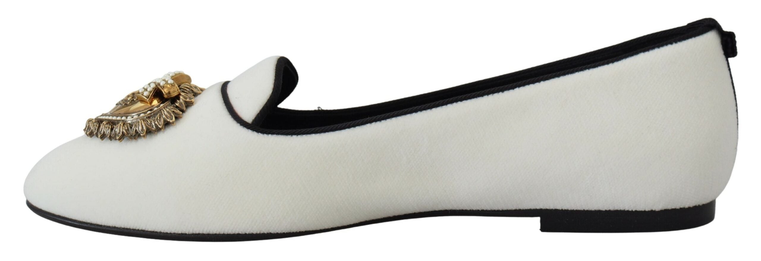 Witte fluwelen instappers, loafers en platte schoenen