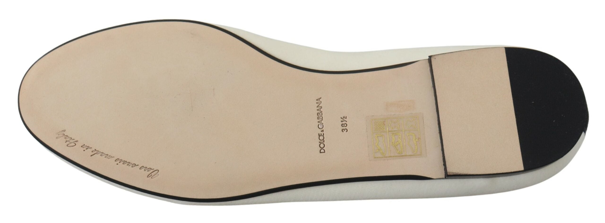Witte fluwelen instappers, loafers en platte schoenen