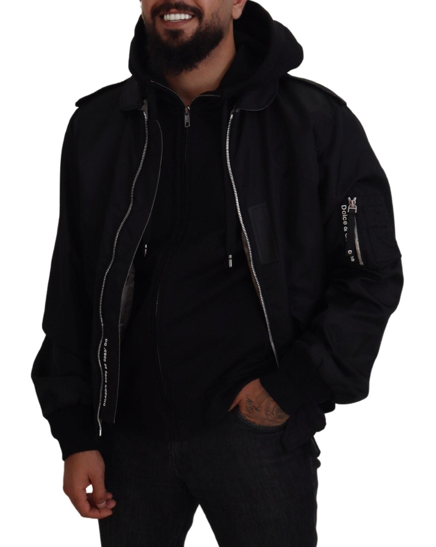 Zwarte nylon herenjas met capuchon en volledige ritssluiting