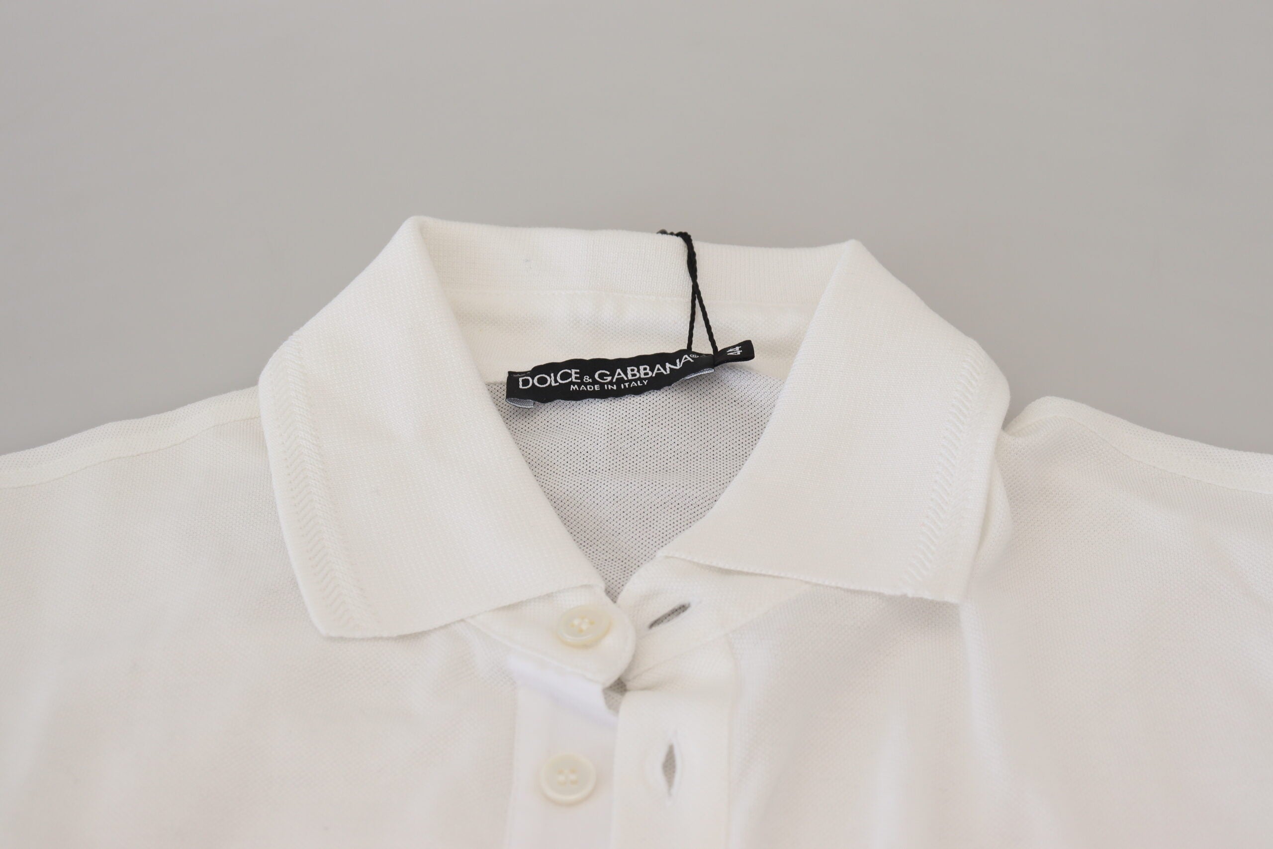 Wit katoenen poloshirt met korte mouwen en logo