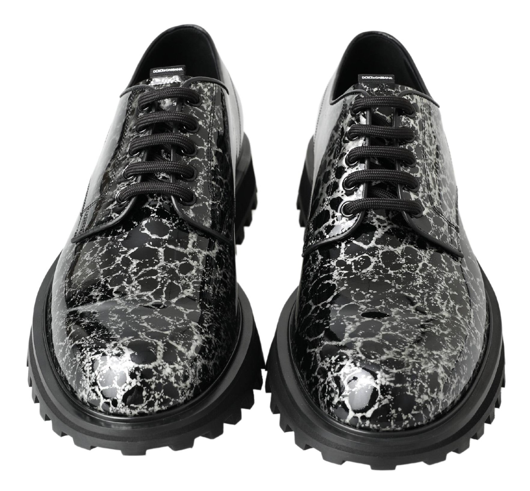 Zwart-witte Derby lakleren schoenen