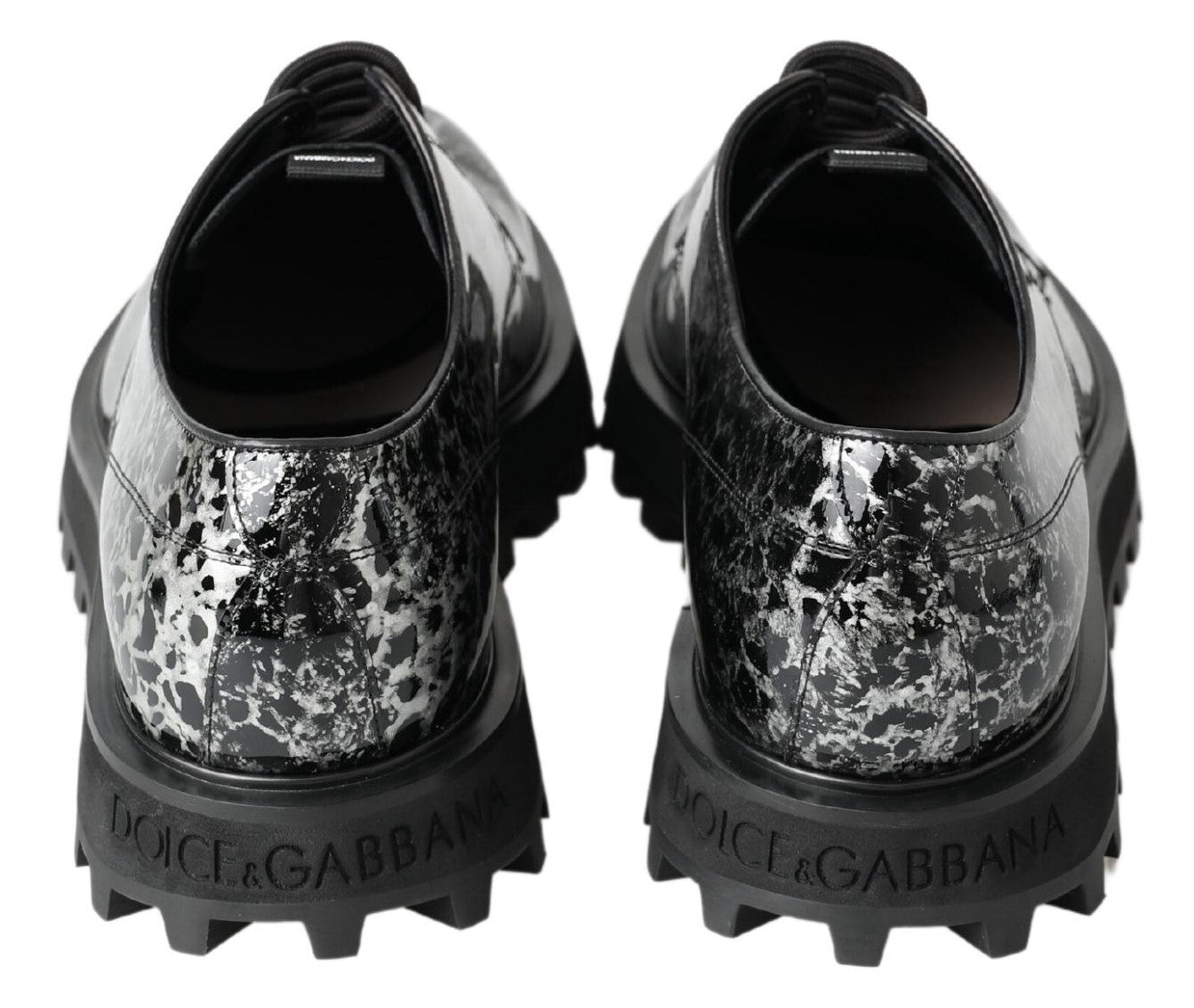 Zwart-witte Derby lakleren schoenen