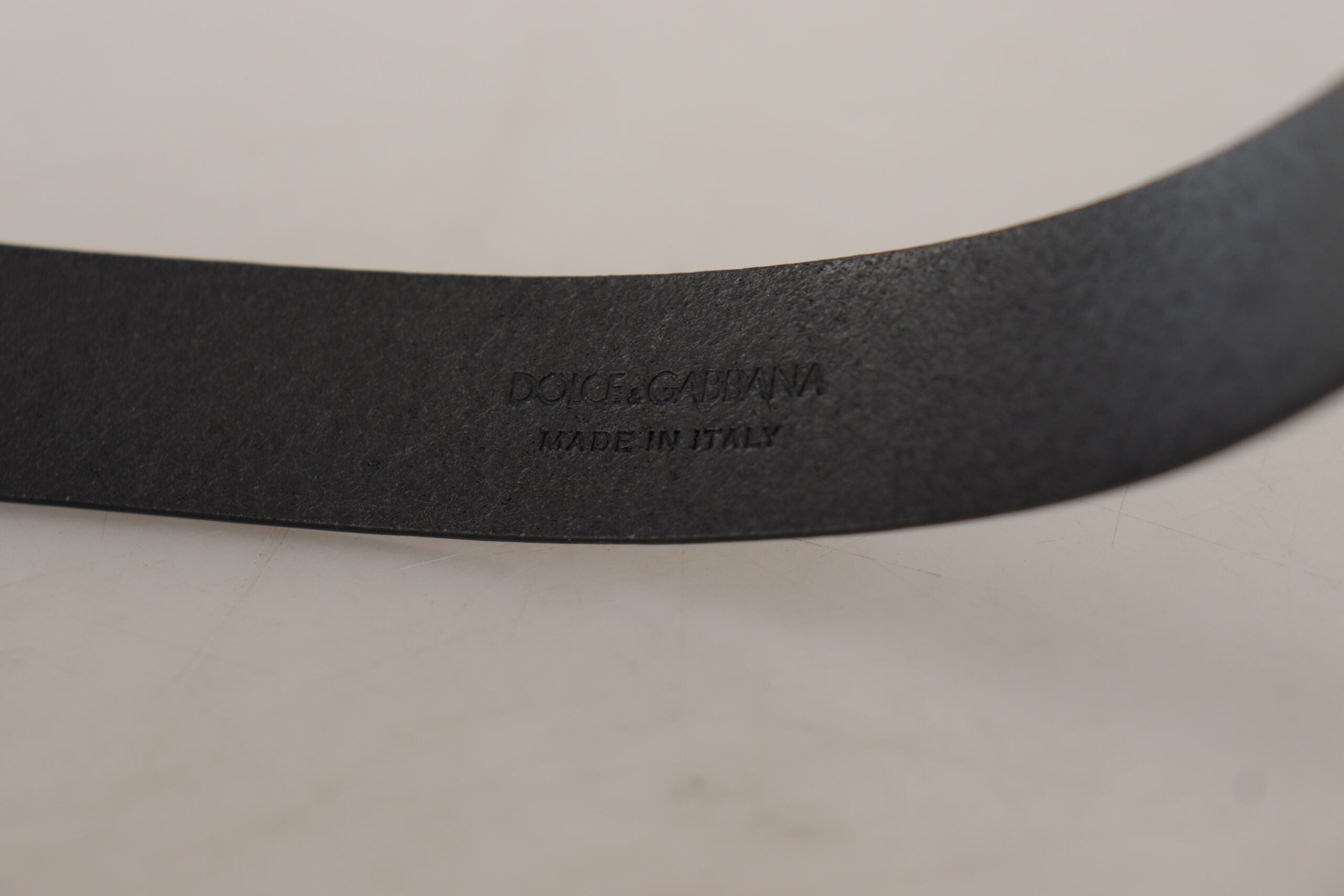 Zwarte kalfsleren klassieke logo metalen gesp riem