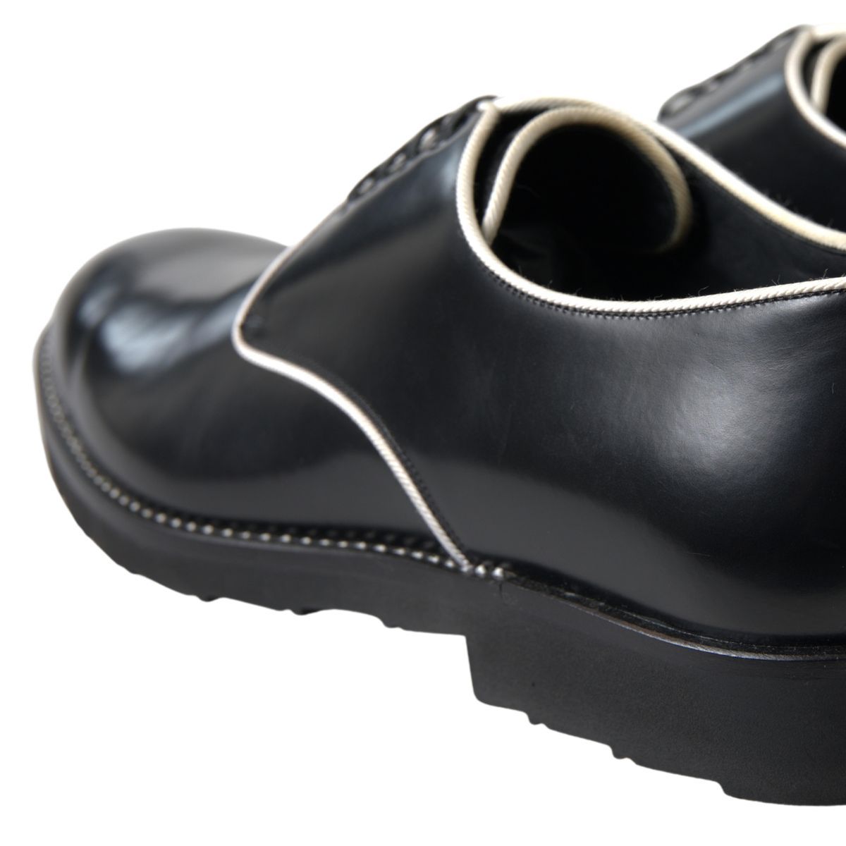 Zwarte witte leren formele schoenen