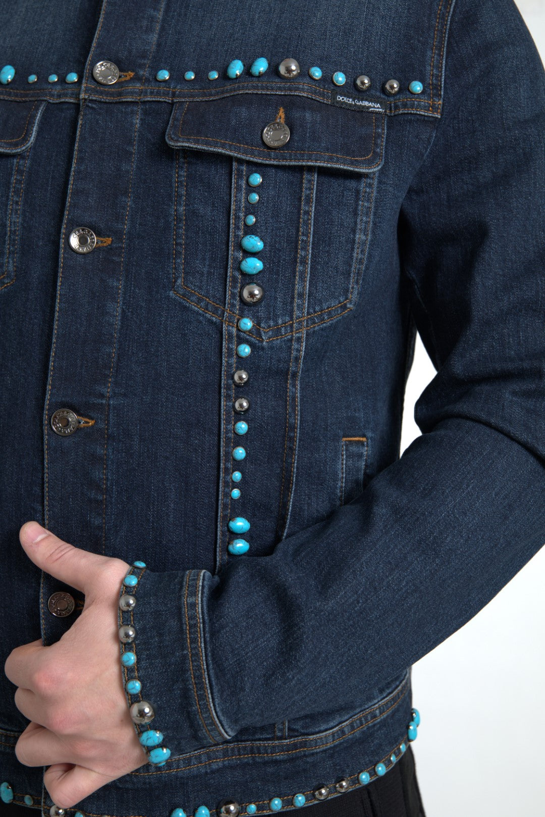 Blauwe denim turquoise stenen studs jas