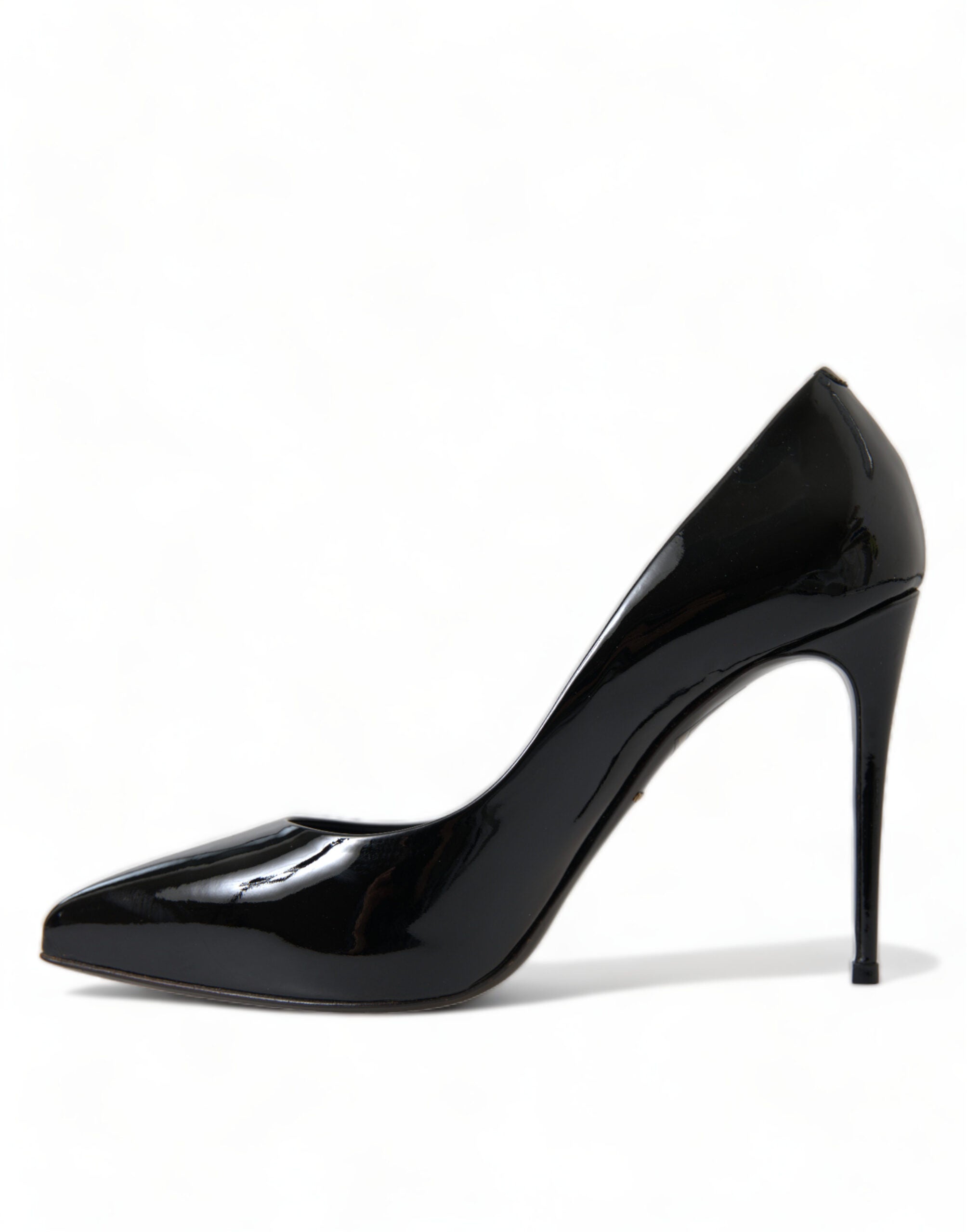 Zwarte lakleren pumps met hakken