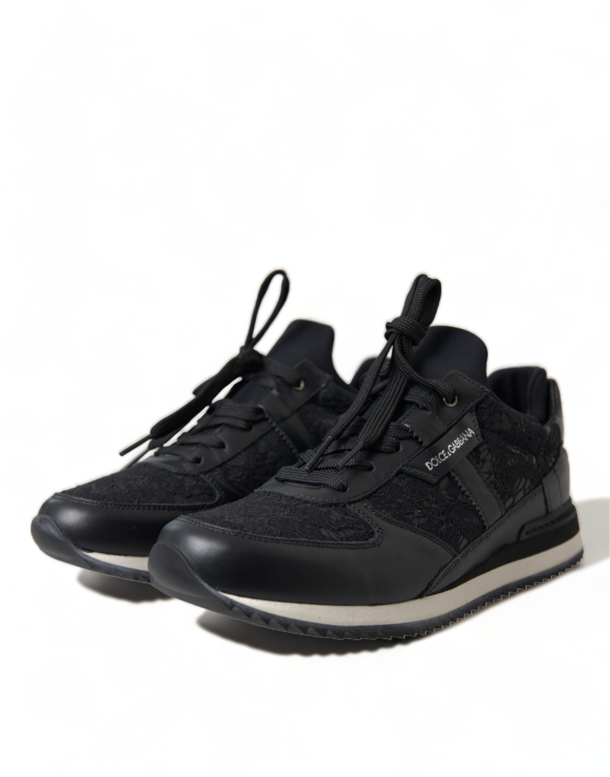 Zwarte leren sneakers met bloemenkant
