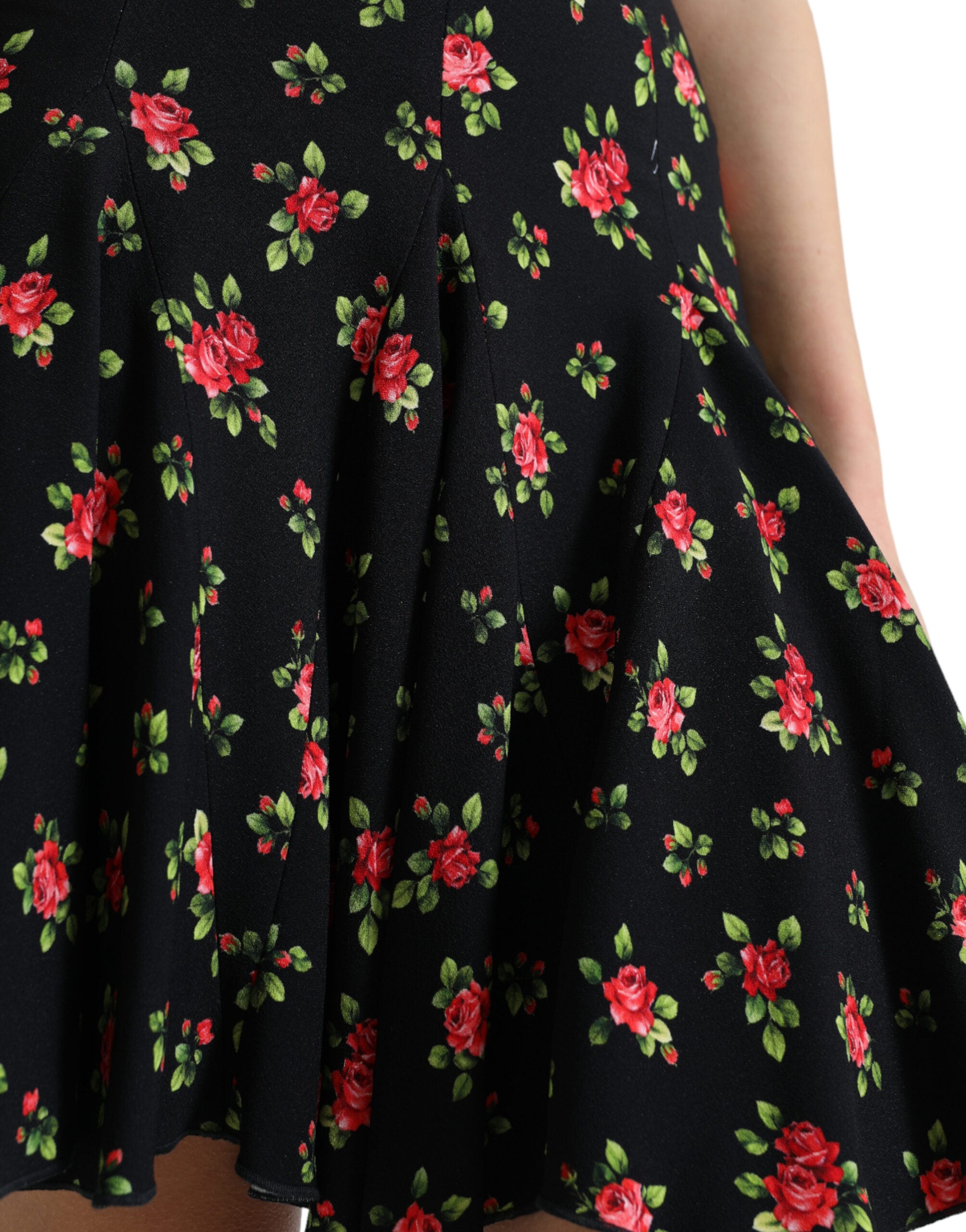 Zwarte A-lijn minirok met rozenprint en hoge taille