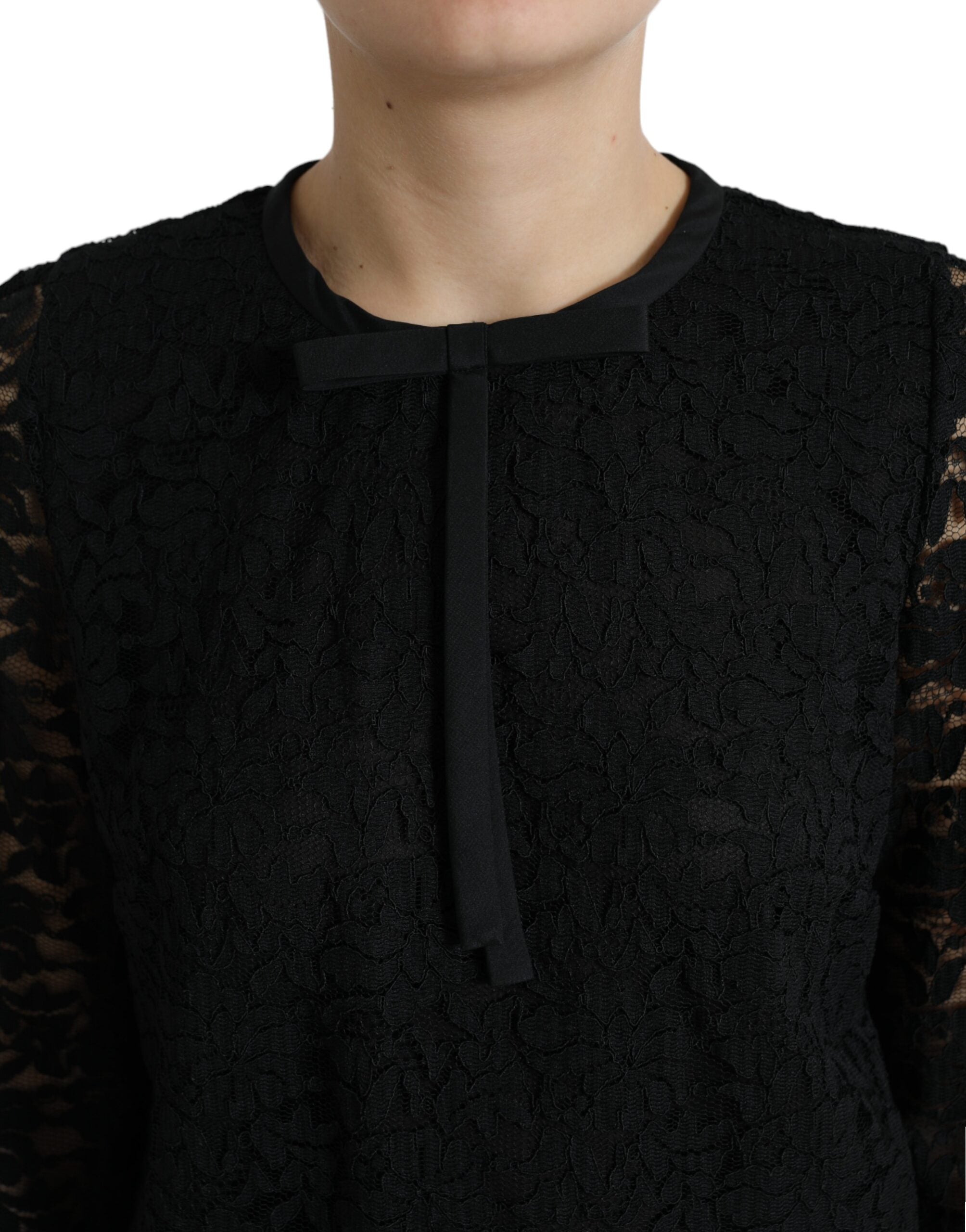 Zwarte STAFF blouse met bloemenkant en nylon top