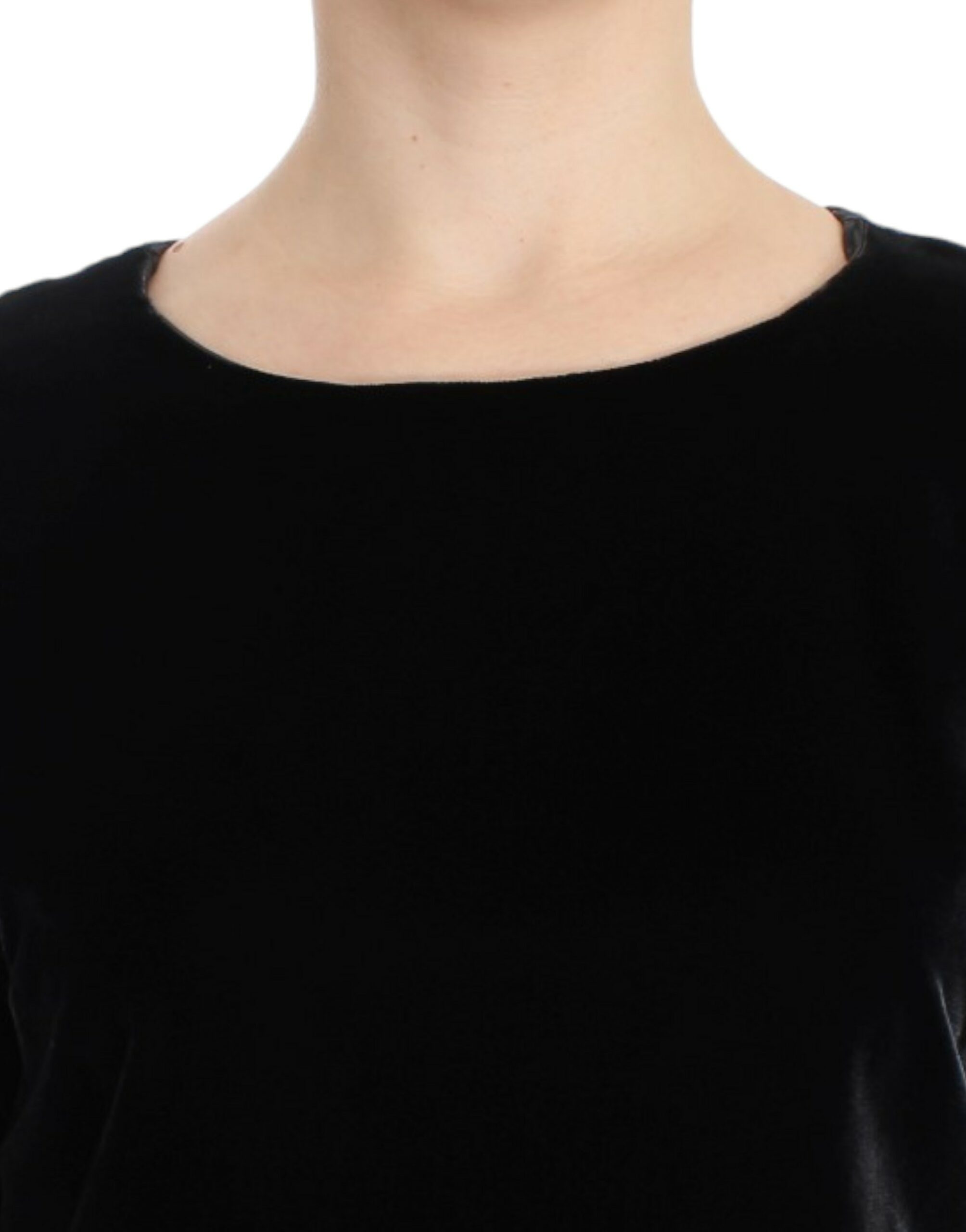 Zwarte fluwelen blouse met korte mouwen