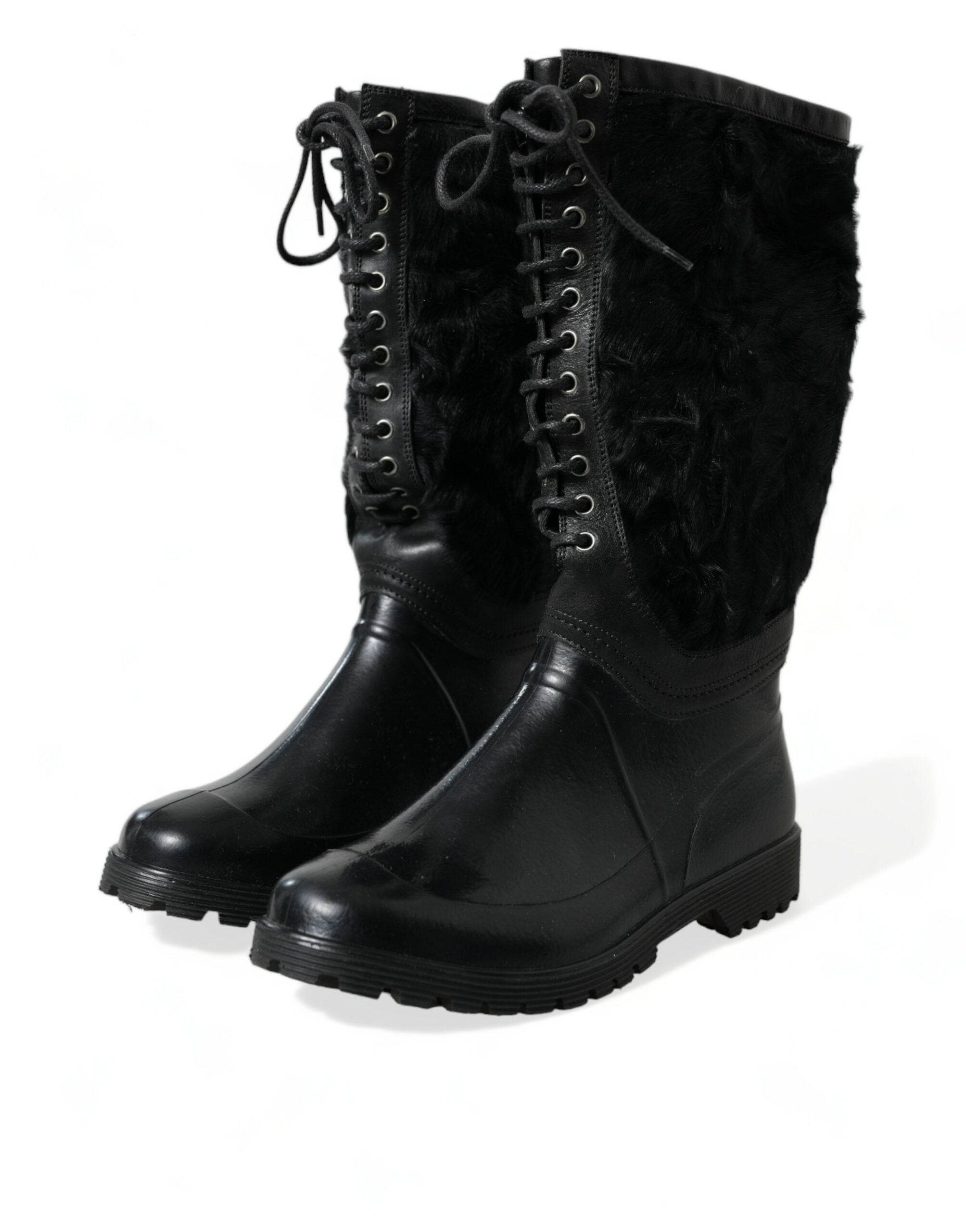 Zwarte rubberen veterschoenen met schapenvacht