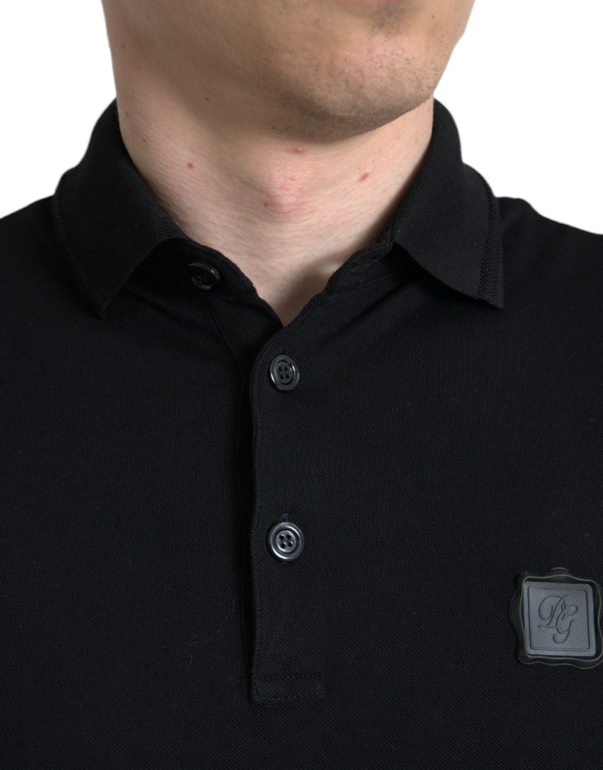 Zwart T-shirt met korte mouwen en logokraag