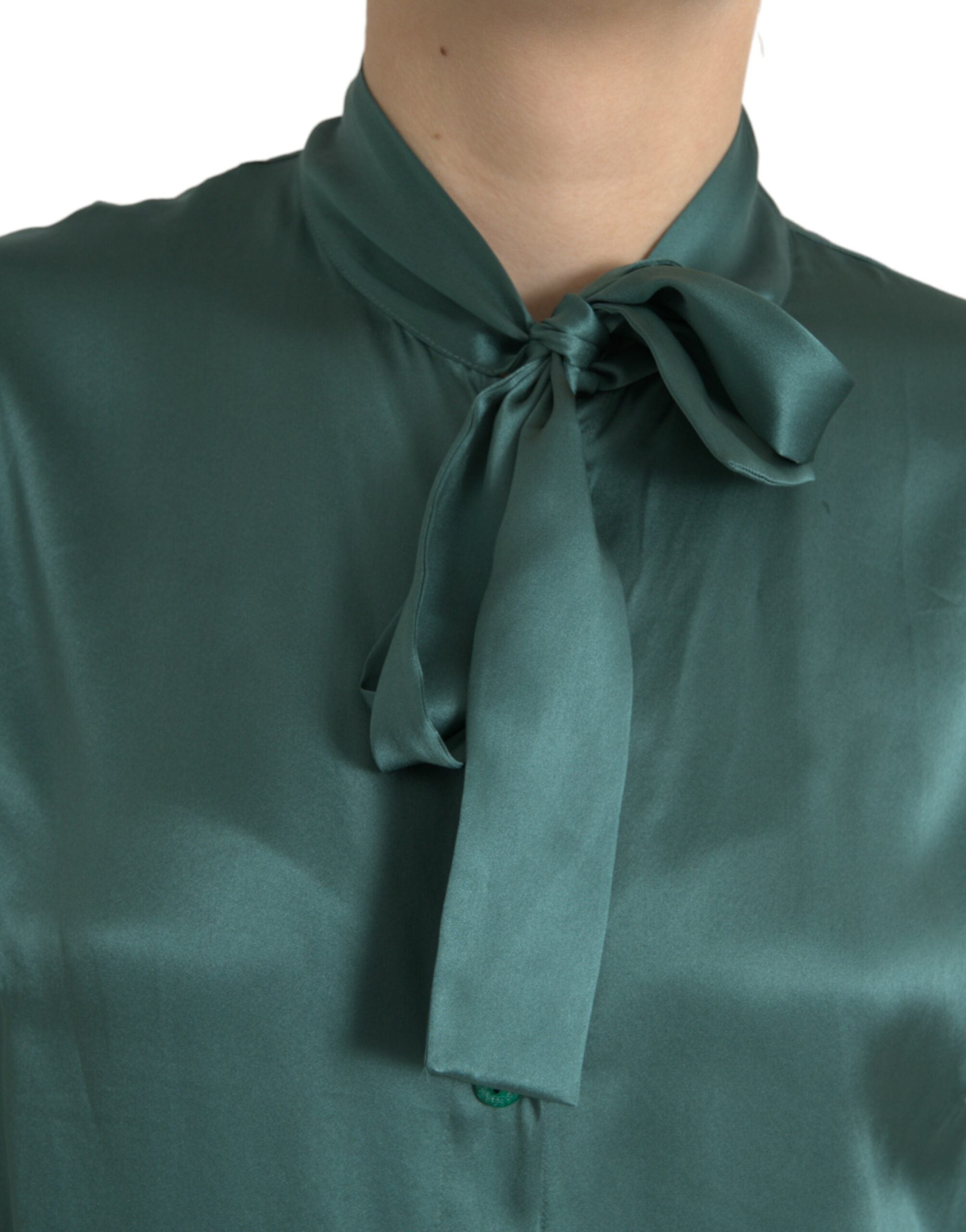 Donkergroene zijden Ascot kraag blouse top