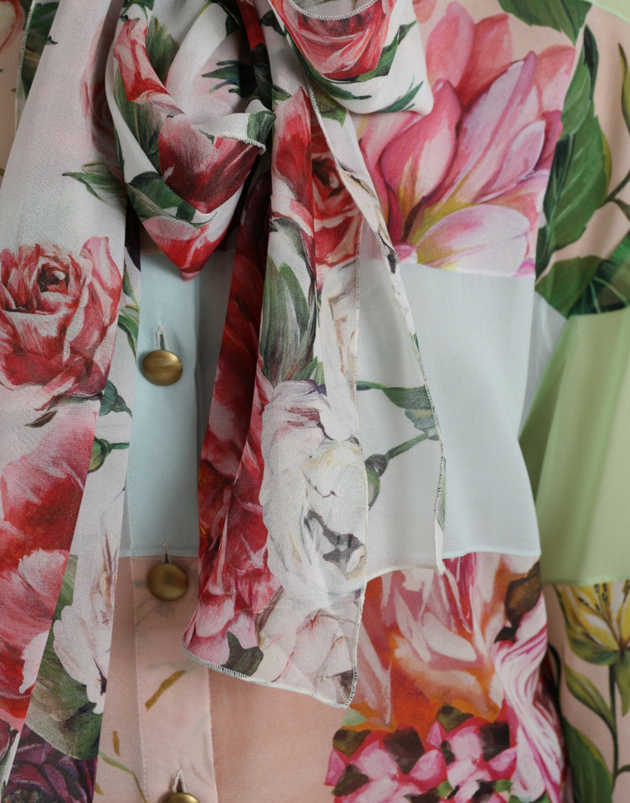 Veelkleurige bloemenpatchwork Ascot kraag top