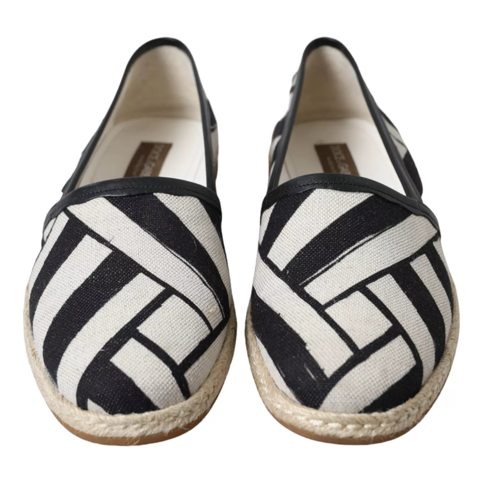 Zwarte en witte espadrilles met strepen